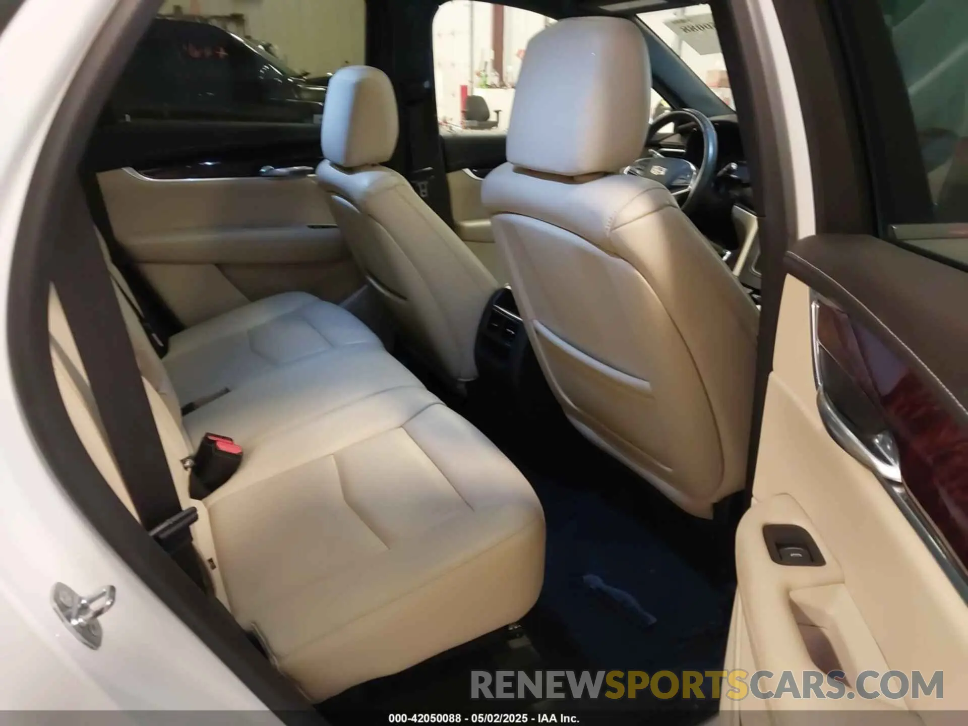8 Photograph of a damaged car 1GYKNDRS3KZ149162 CADILLAC XT5 2019