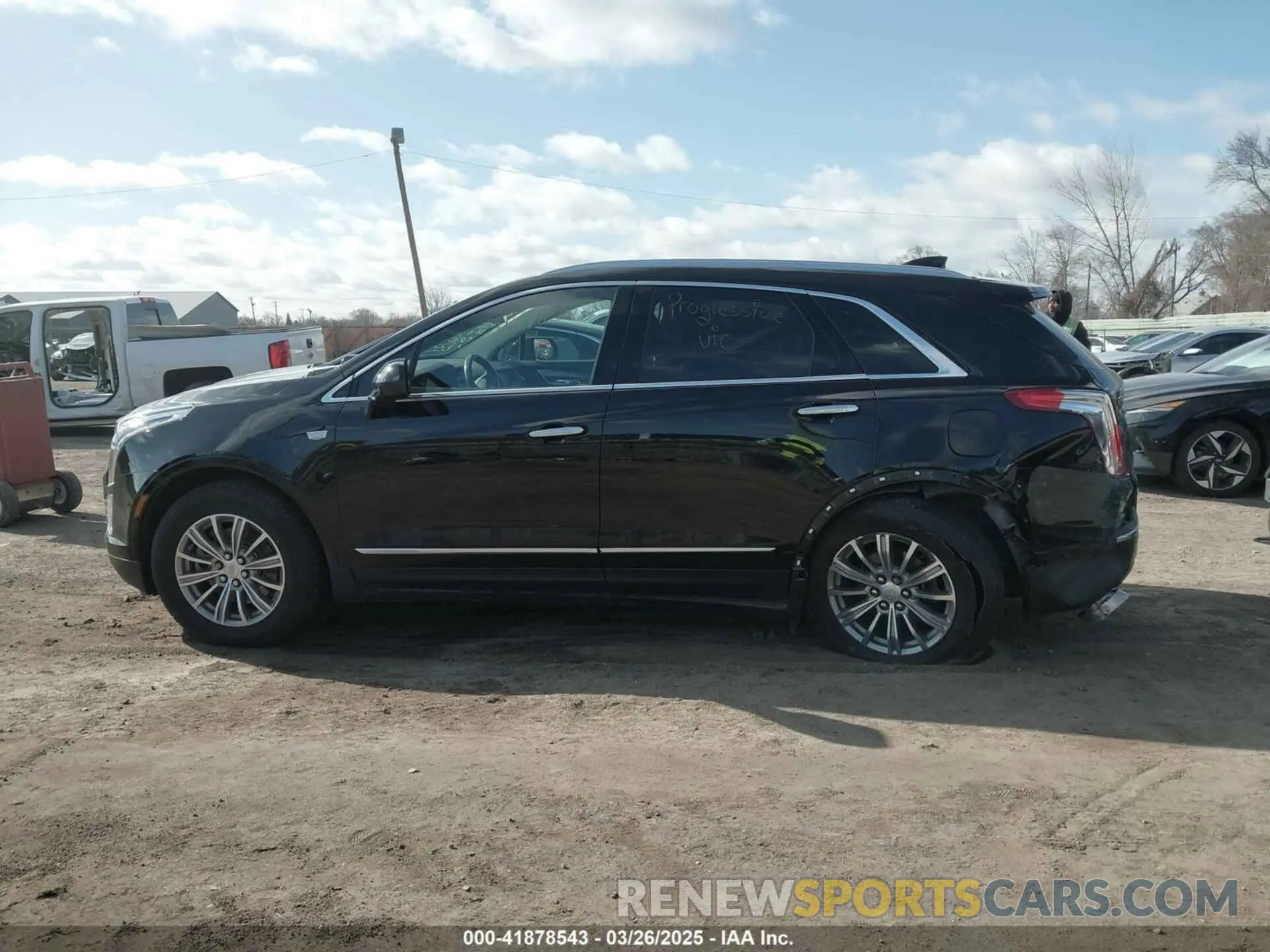 13 Photograph of a damaged car 1GYKNDRS3KZ186339 CADILLAC XT5 2019
