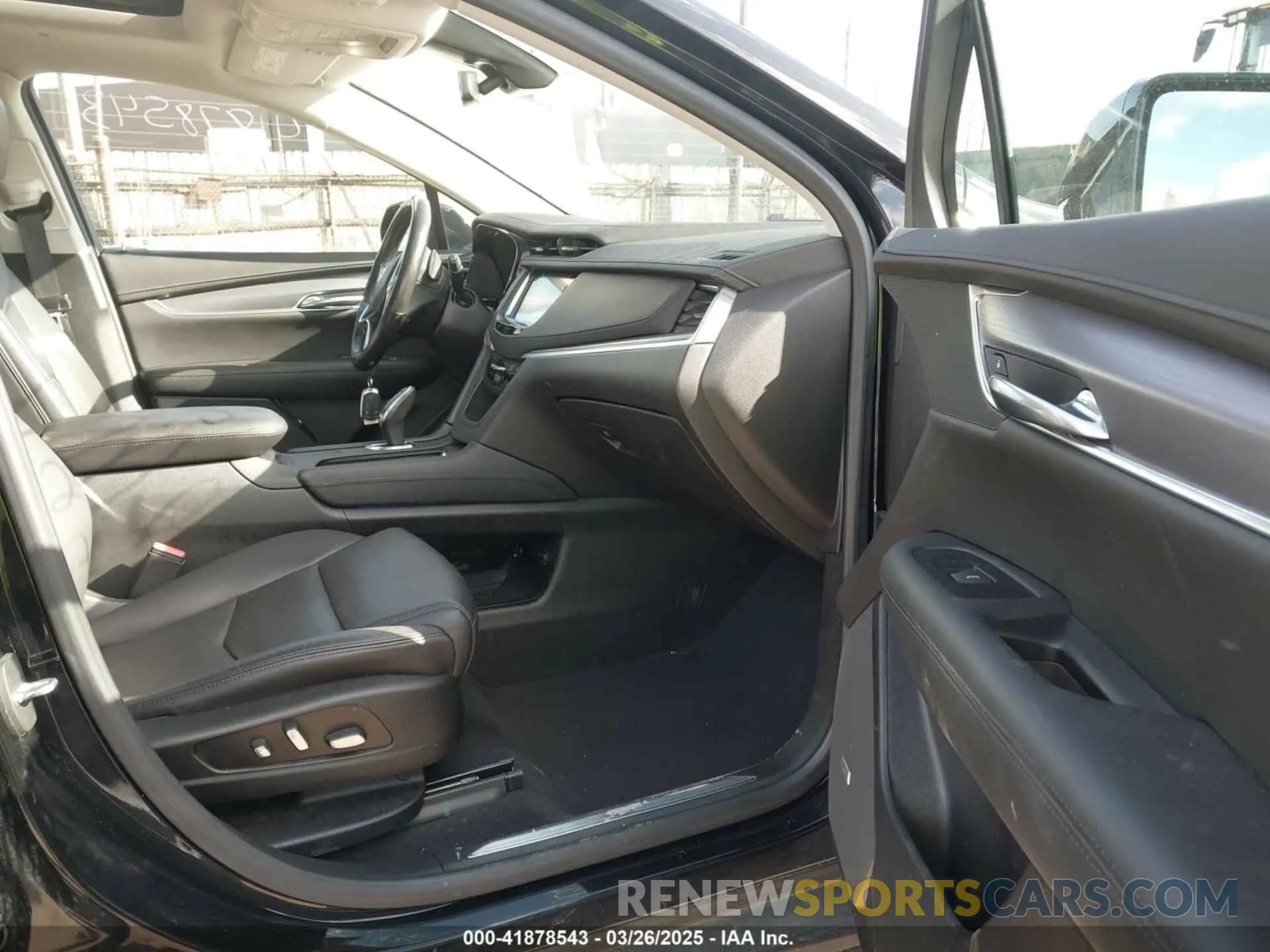 5 Photograph of a damaged car 1GYKNDRS3KZ186339 CADILLAC XT5 2019