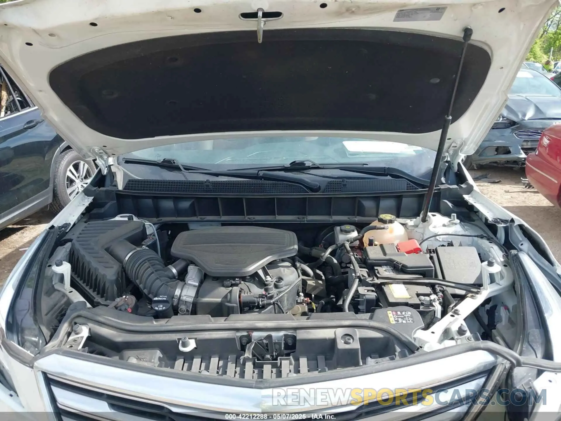 10 Photograph of a damaged car 1GYKNDRS3KZ301148 CADILLAC XT5 2019