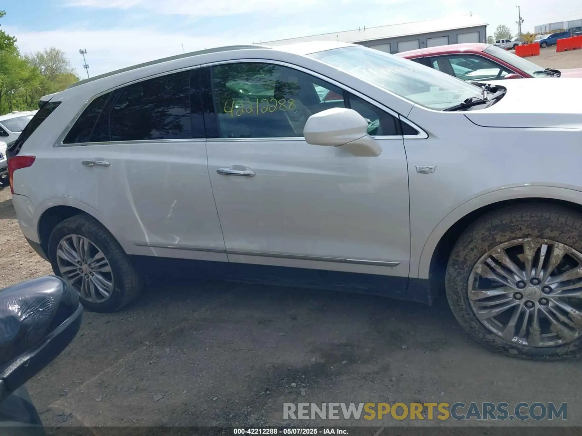 13 Photograph of a damaged car 1GYKNDRS3KZ301148 CADILLAC XT5 2019