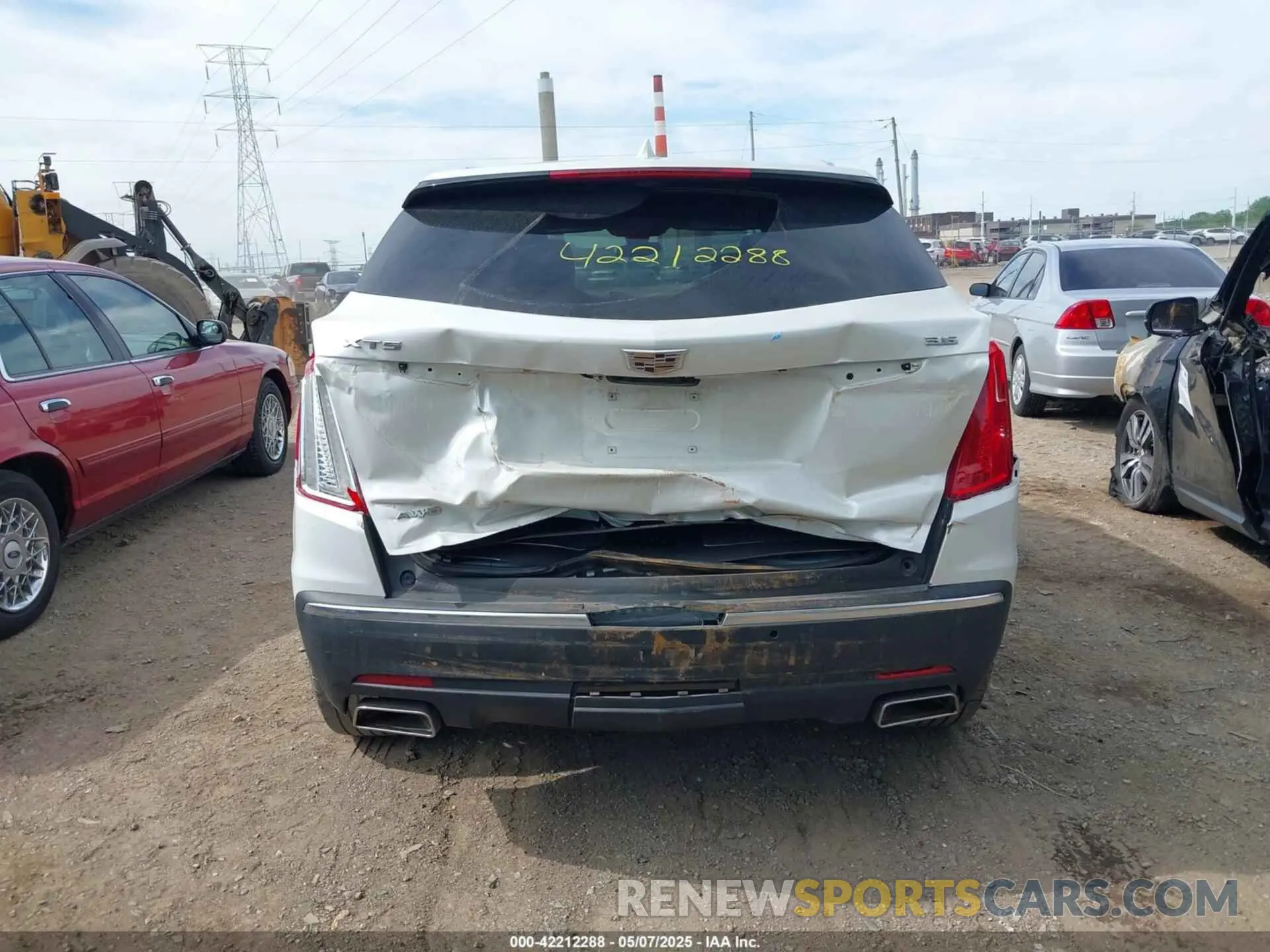16 Photograph of a damaged car 1GYKNDRS3KZ301148 CADILLAC XT5 2019