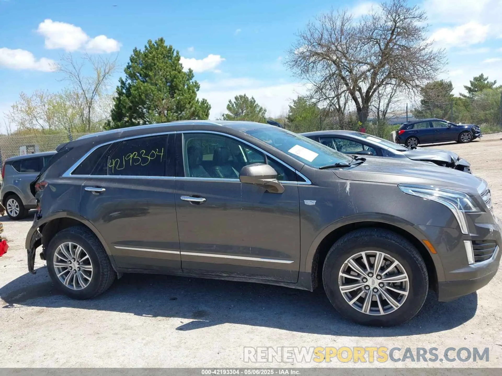 13 Photograph of a damaged car 1GYKNDRS4KZ153348 CADILLAC XT5 2019