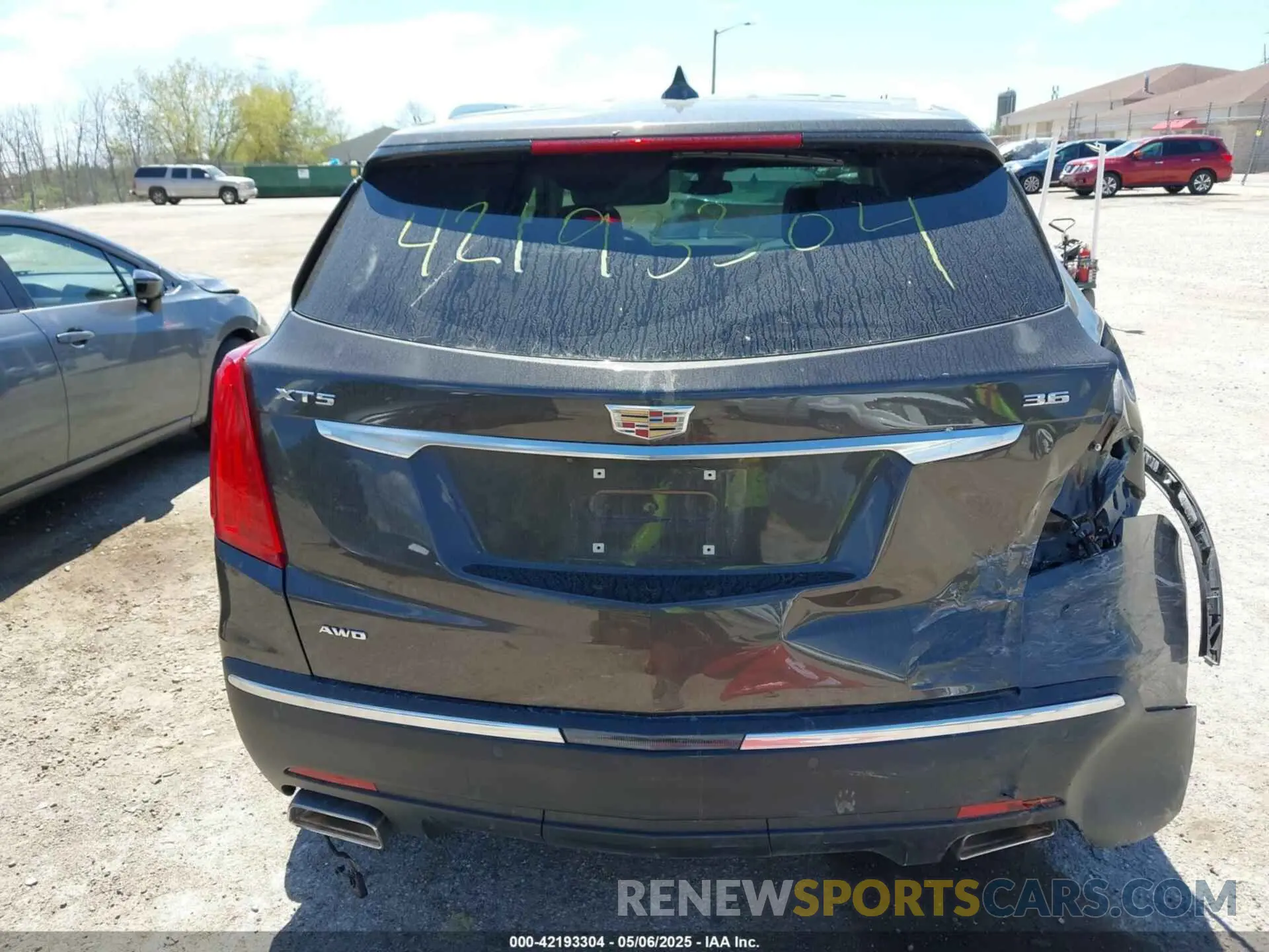 16 Photograph of a damaged car 1GYKNDRS4KZ153348 CADILLAC XT5 2019