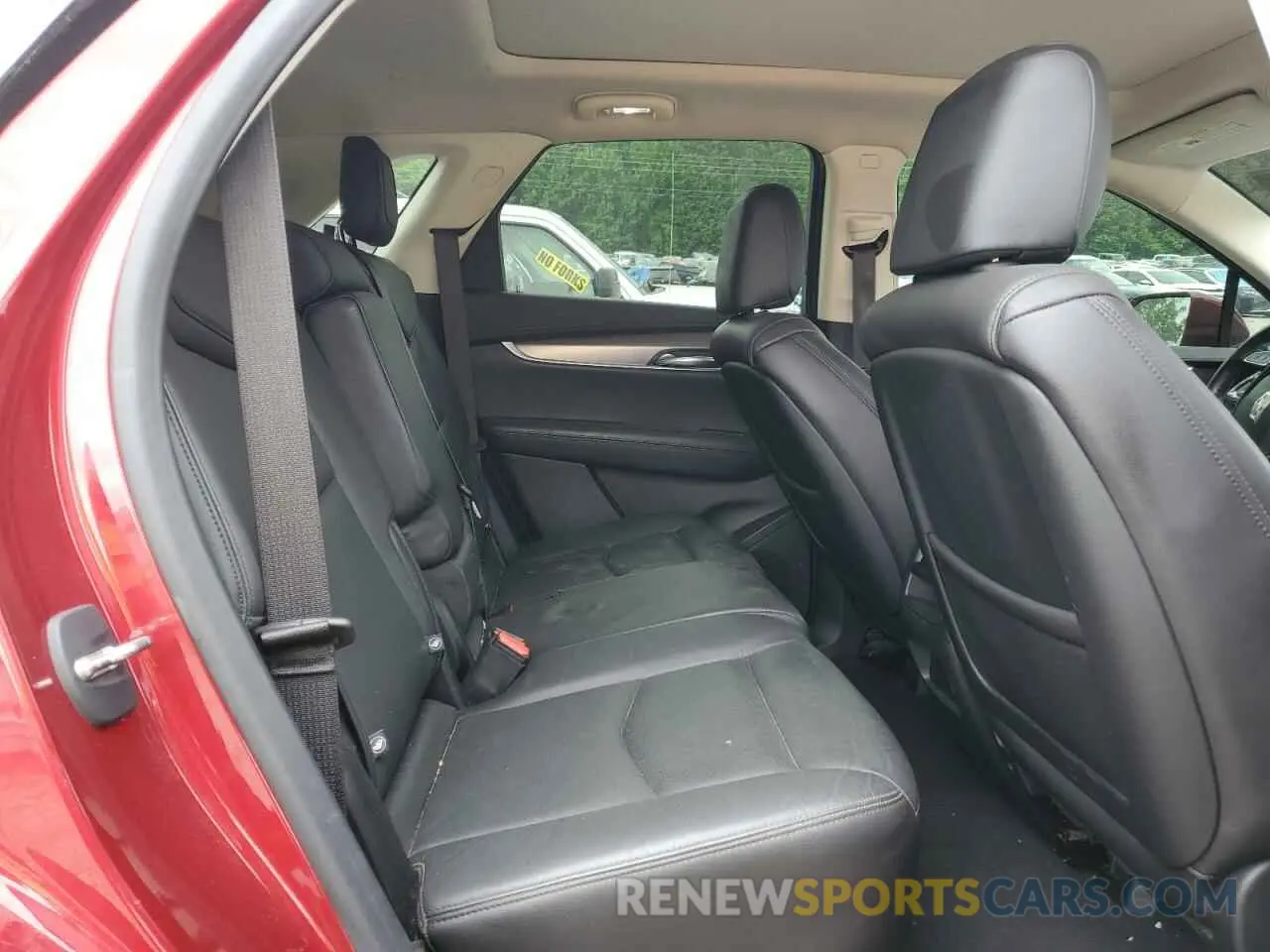11 Photograph of a damaged car 1GYKNDRS4KZ241140 CADILLAC XT5 2019