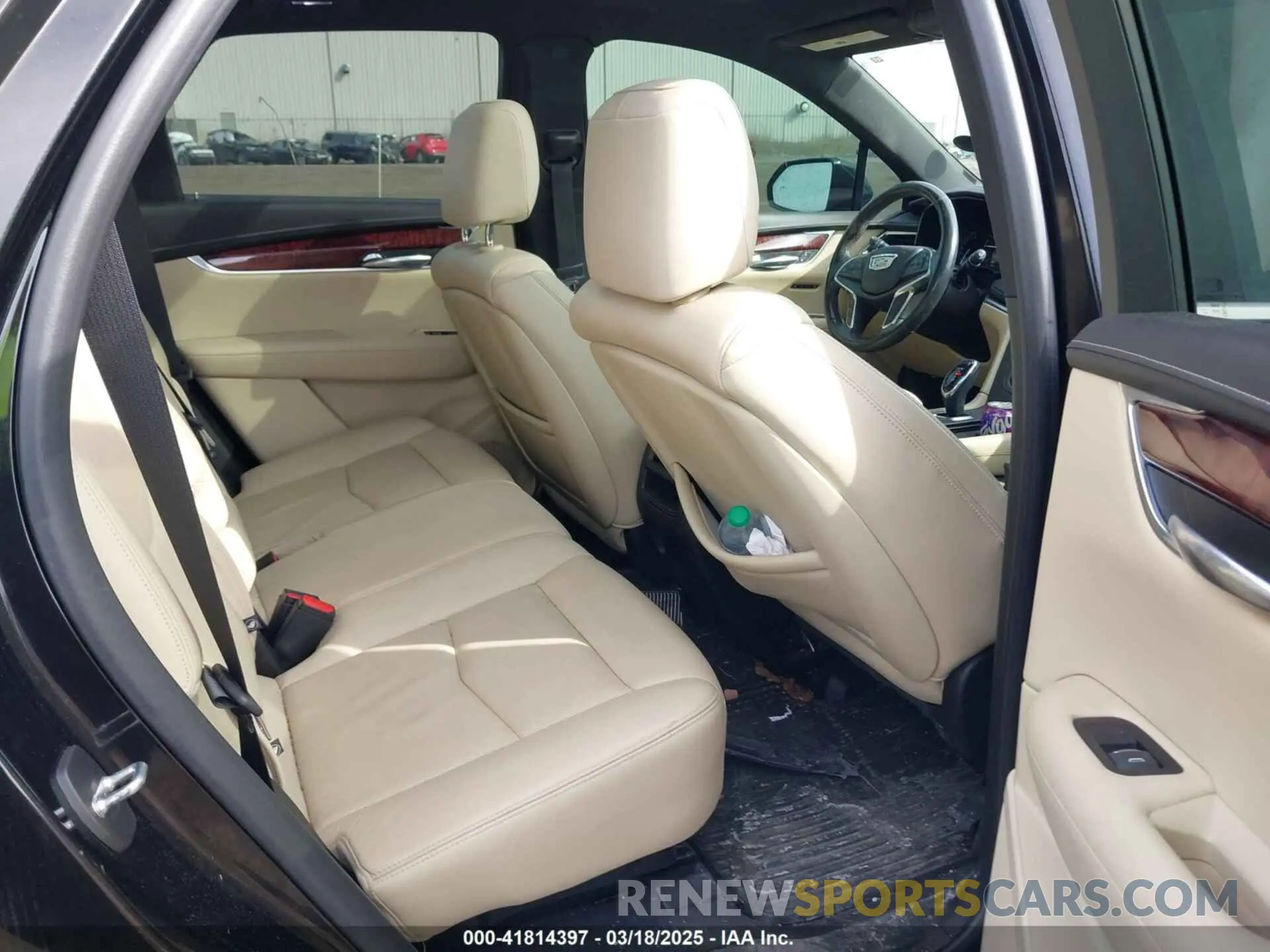 8 Photograph of a damaged car 1GYKNDRS5KZ172975 CADILLAC XT5 2019