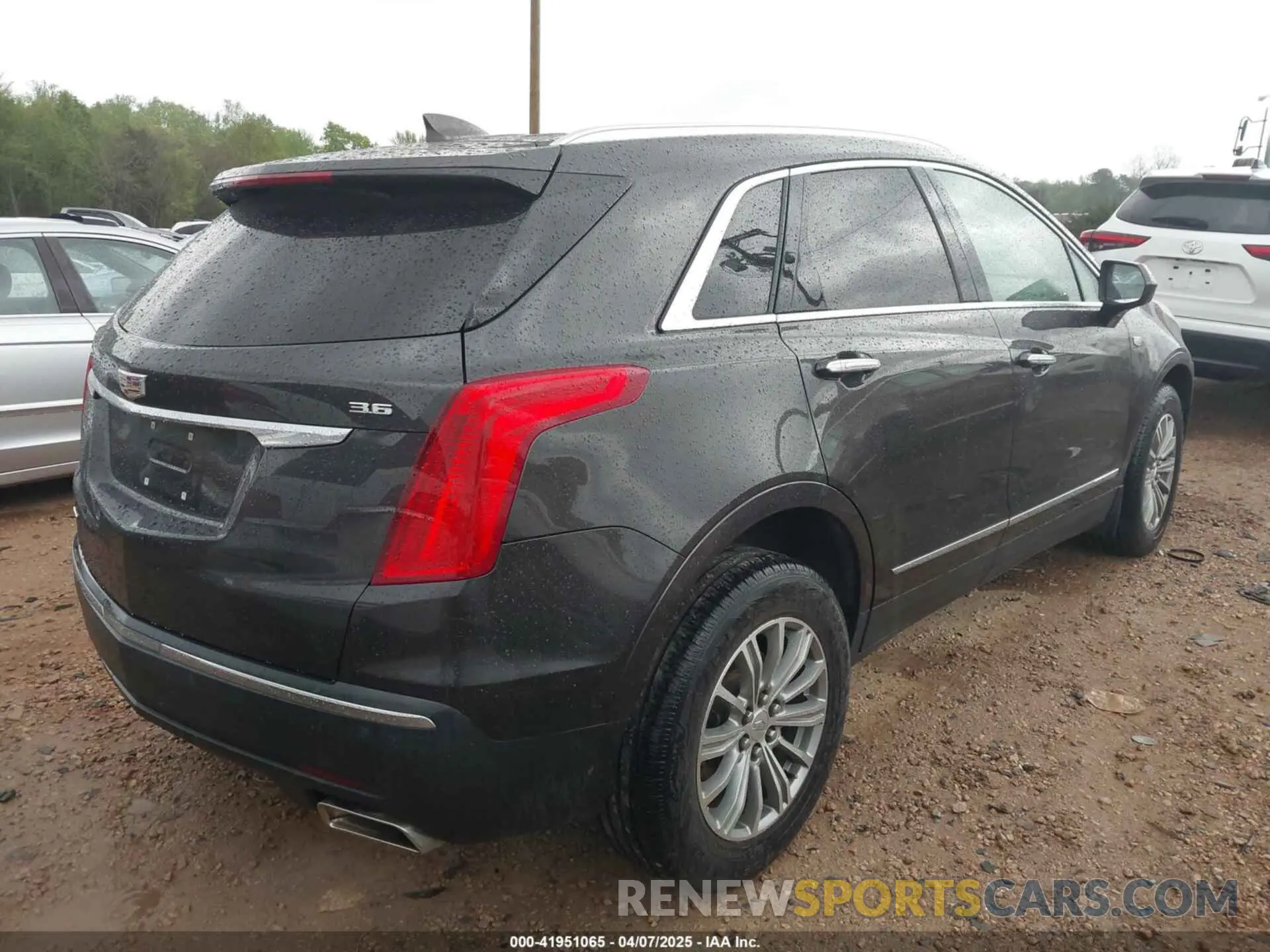 4 Photograph of a damaged car 1GYKNDRS6KZ113420 CADILLAC XT5 2019