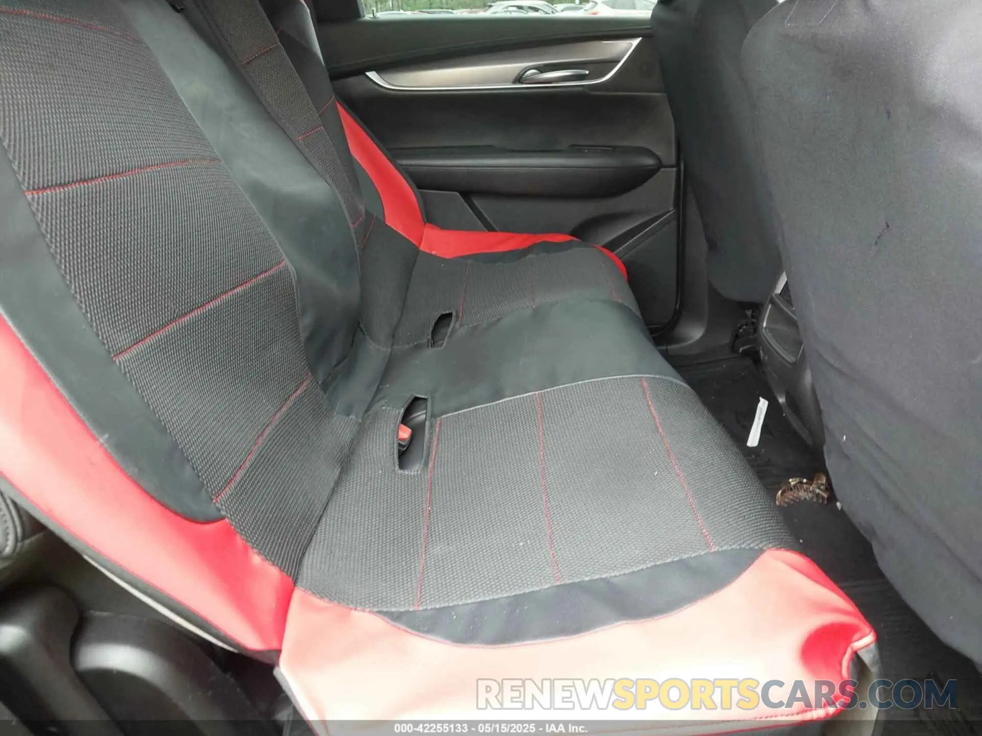 8 Photograph of a damaged car 1GYKNDRS6KZ132968 CADILLAC XT5 2019