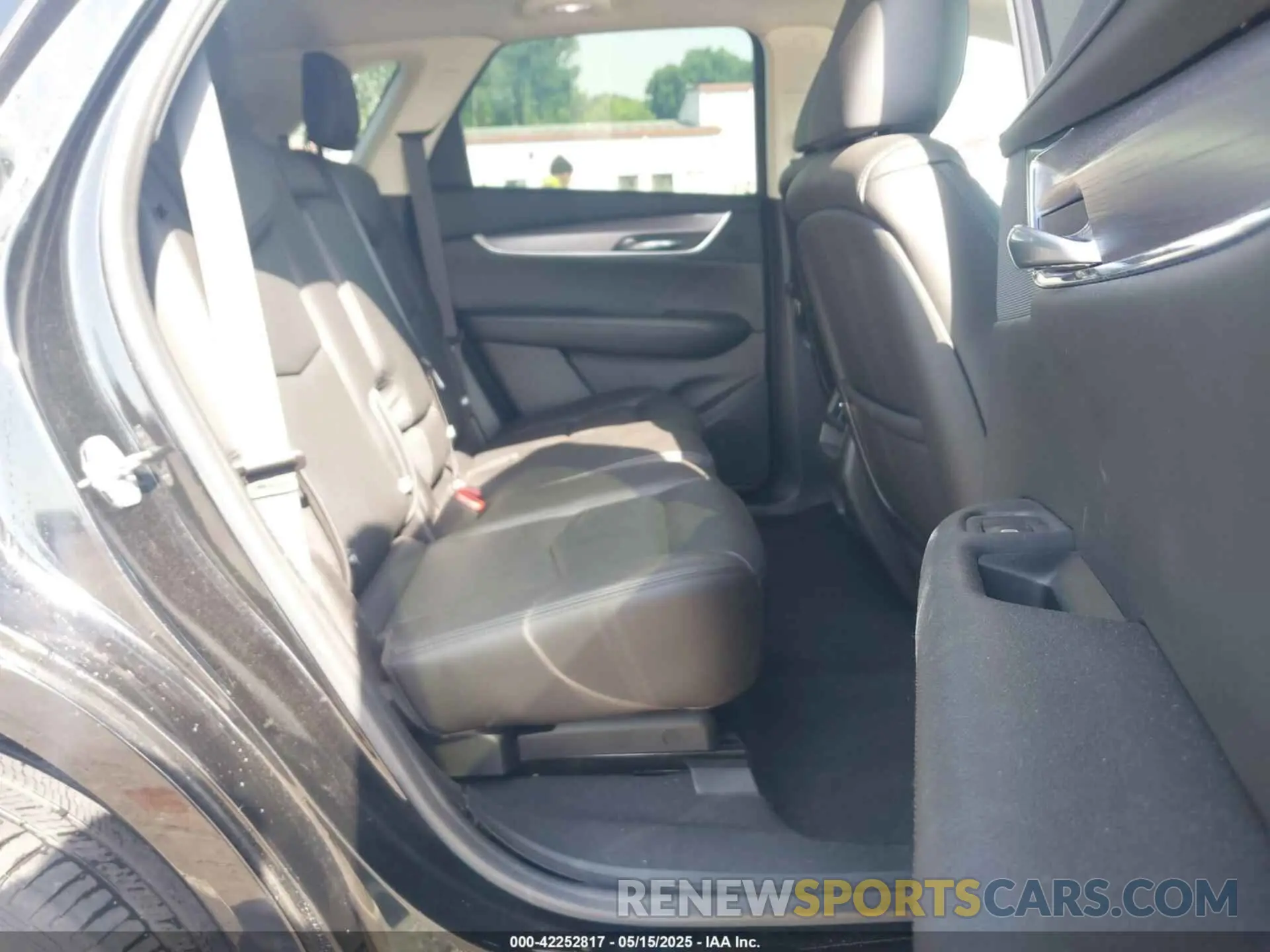 8 Photograph of a damaged car 1GYKNDRS6KZ202078 CADILLAC XT5 2019