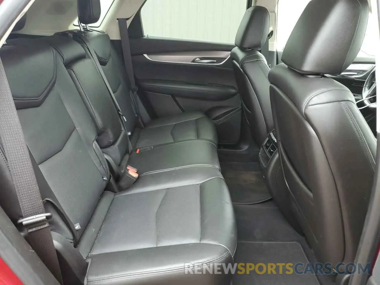 11 Photograph of a damaged car 1GYKNDRS7KZ171794 CADILLAC XT5 2019