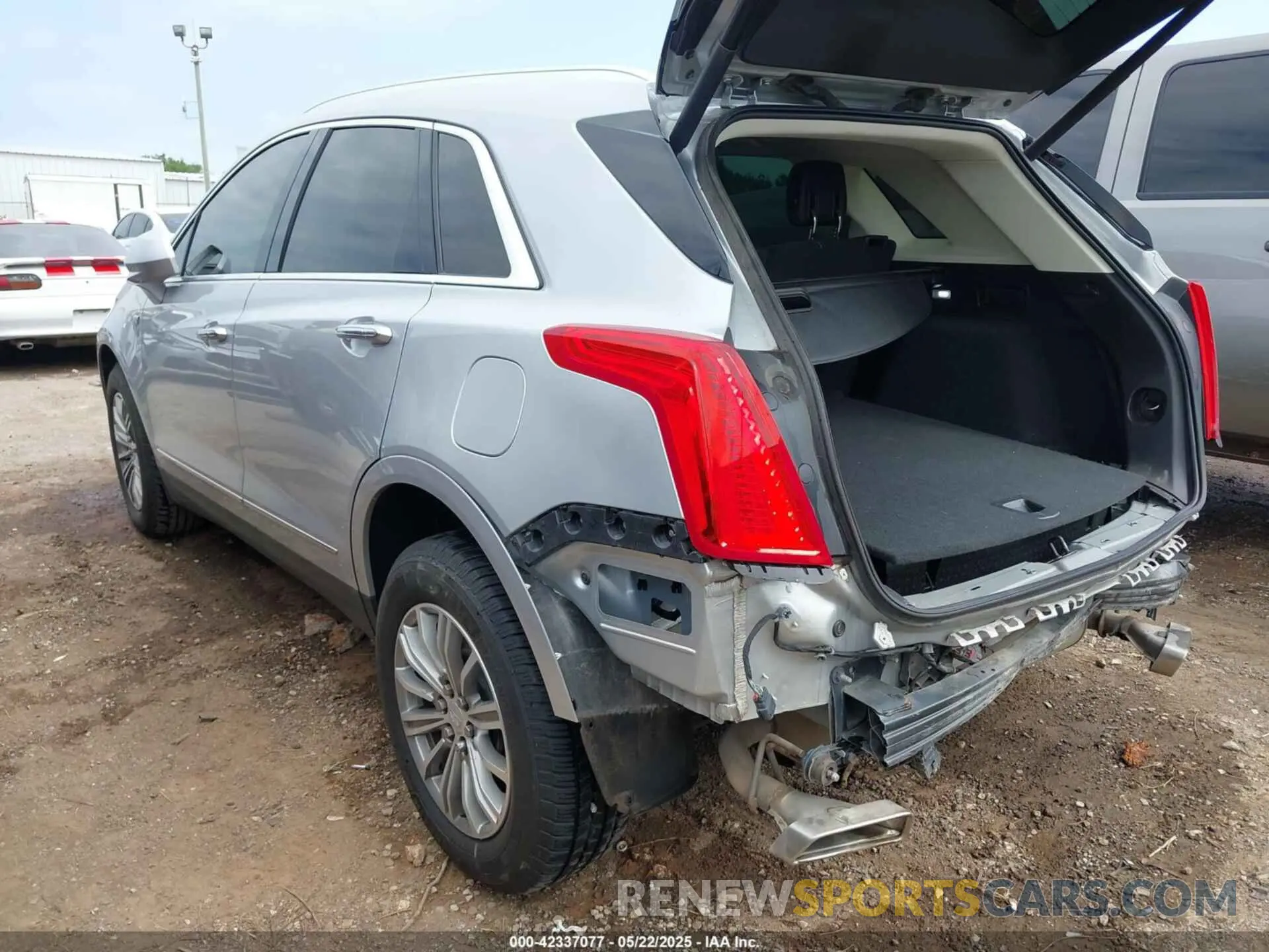 3 Photograph of a damaged car 1GYKNDRS7KZ239737 CADILLAC XT5 2019