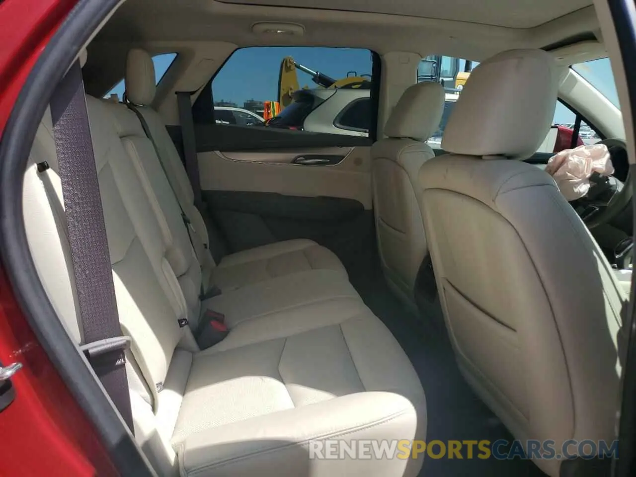 11 Photograph of a damaged car 1GYKNDRS8KZ260502 CADILLAC XT5 2019