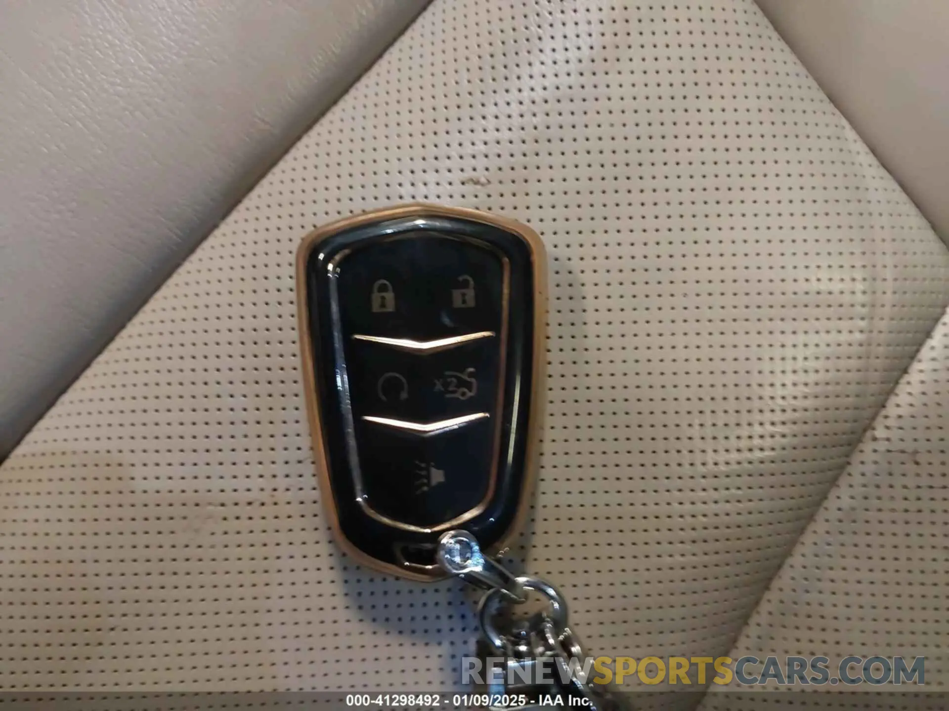 11 Photograph of a damaged car 1GYKNDRS9KZ199788 CADILLAC XT5 2019