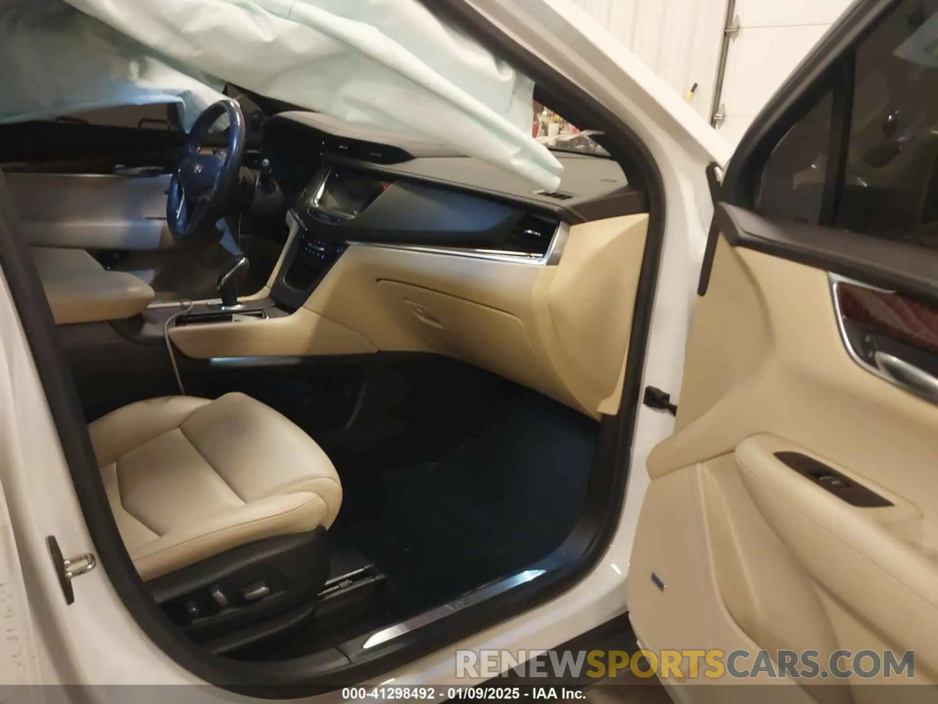 5 Photograph of a damaged car 1GYKNDRS9KZ199788 CADILLAC XT5 2019