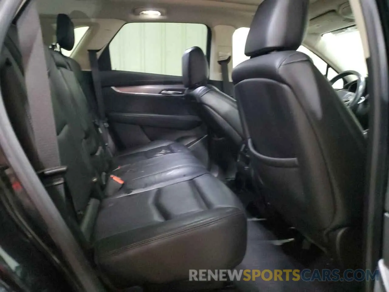11 Photograph of a damaged car 1GYKNDRSXKZ163902 CADILLAC XT5 2019