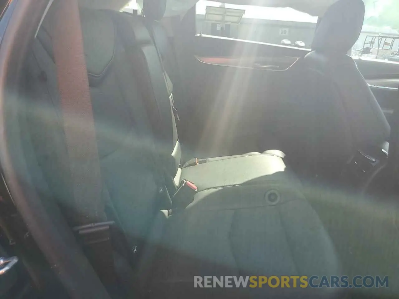 11 Photograph of a damaged car 1GYKNERS1KZ284355 CADILLAC XT5 2019
