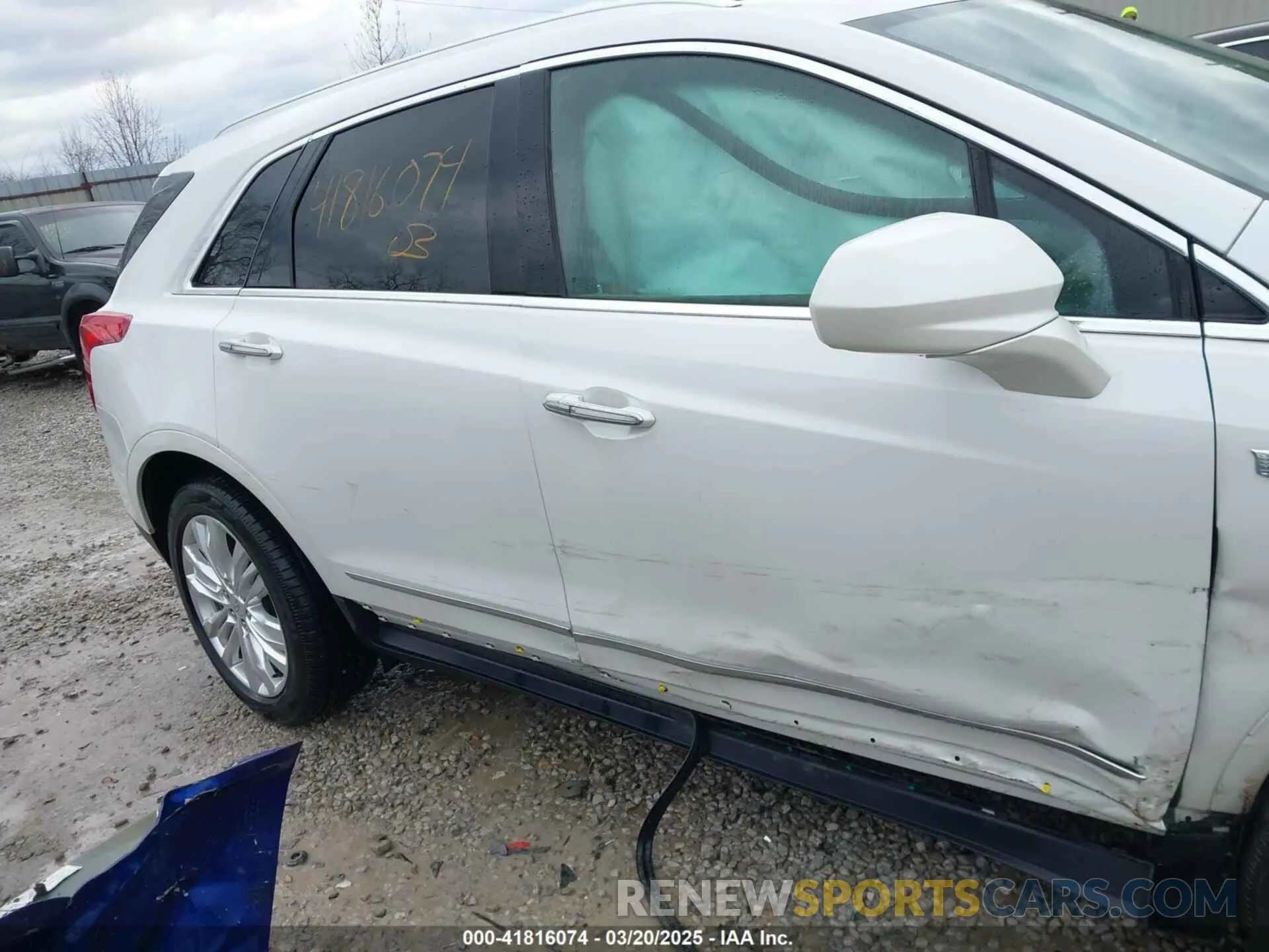 13 Photograph of a damaged car 1GYKNERS1KZ290754 CADILLAC XT5 2019