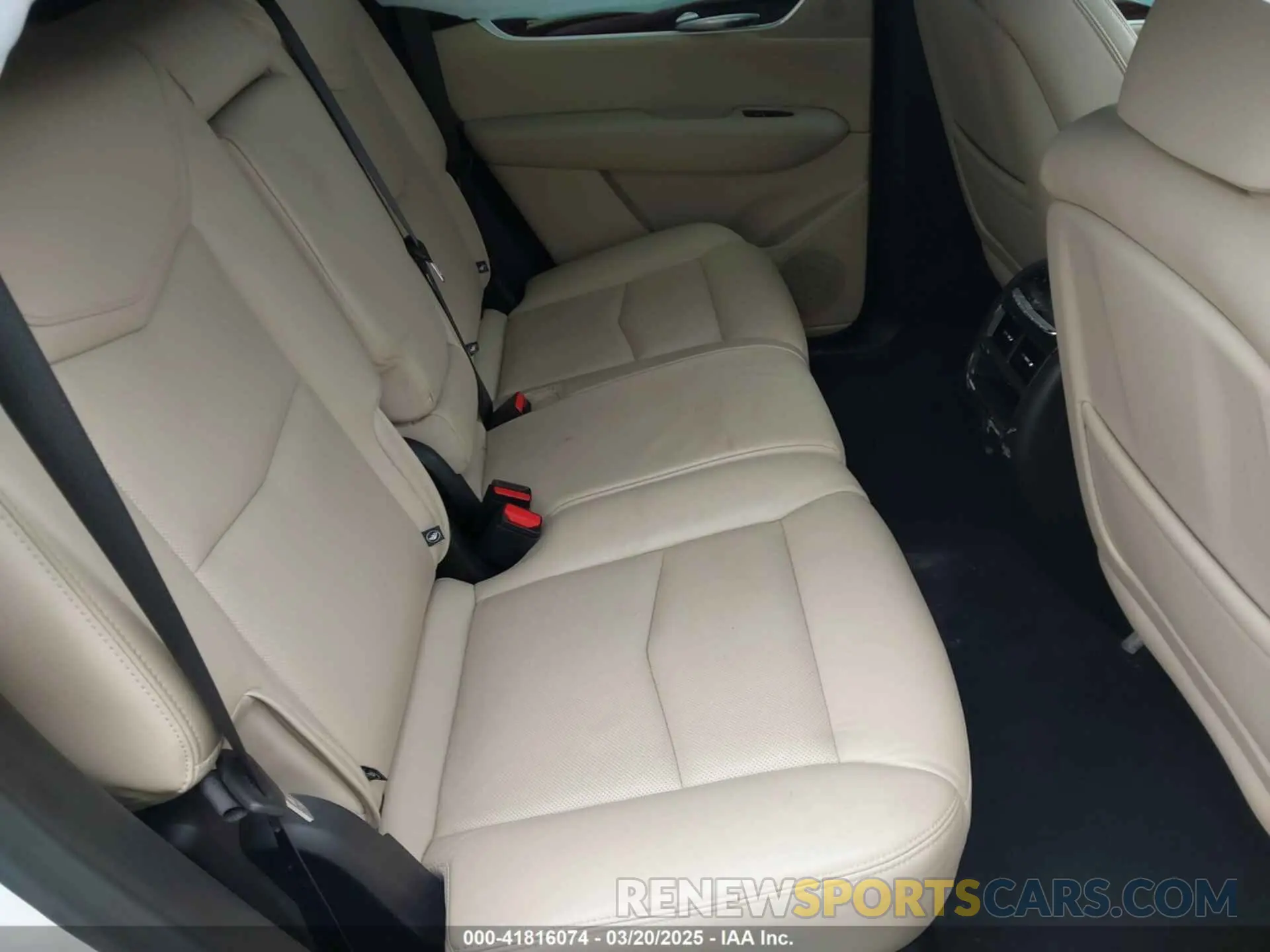 8 Photograph of a damaged car 1GYKNERS1KZ290754 CADILLAC XT5 2019