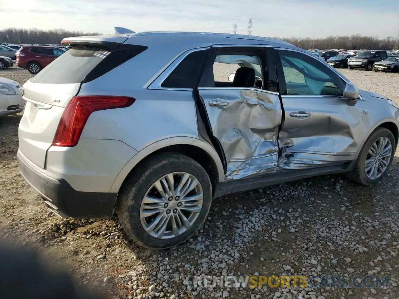 3 Photograph of a damaged car 1GYKNERS3KZ118967 CADILLAC XT5 2019