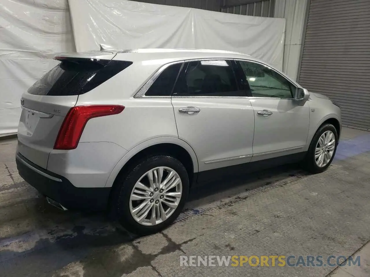 3 Photograph of a damaged car 1GYKNERS3KZ211522 CADILLAC XT5 2019