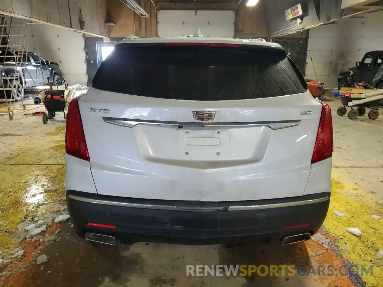 6 Photograph of a damaged car 1GYKNERS5KZ173811 CADILLAC XT5 2019