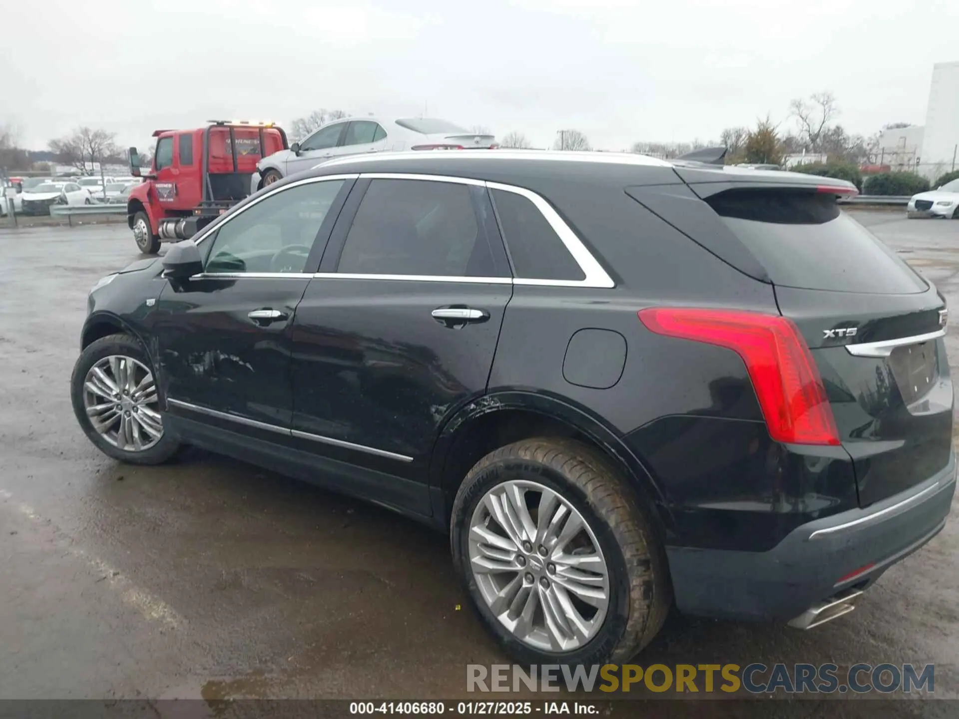 14 Photograph of a damaged car 1GYKNERS6KZ155740 CADILLAC XT5 2019