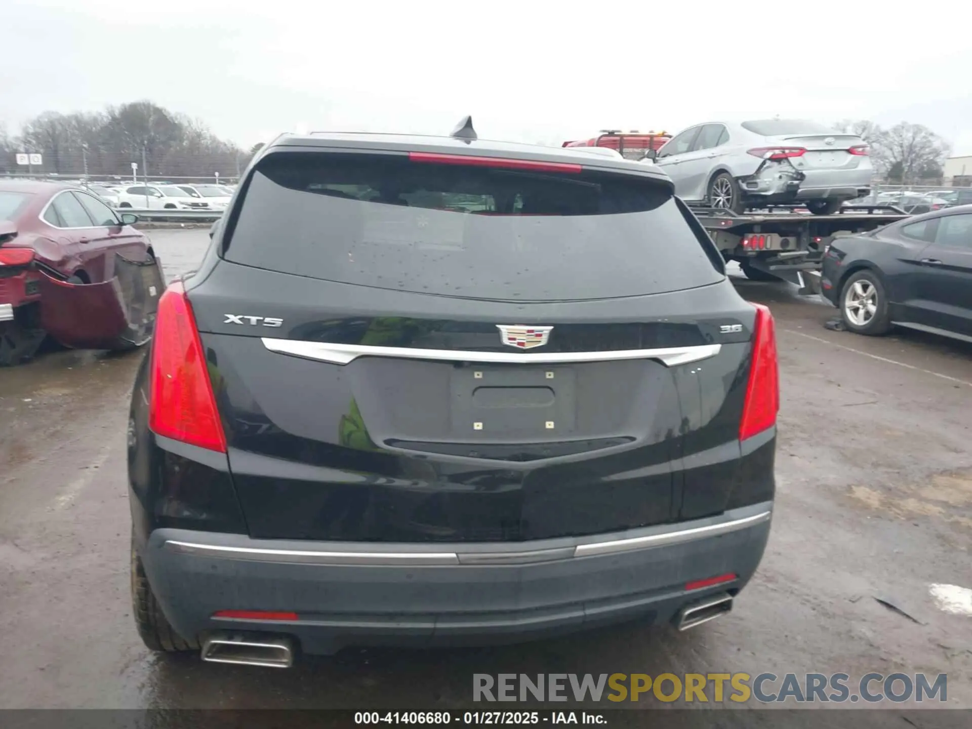 16 Photograph of a damaged car 1GYKNERS6KZ155740 CADILLAC XT5 2019