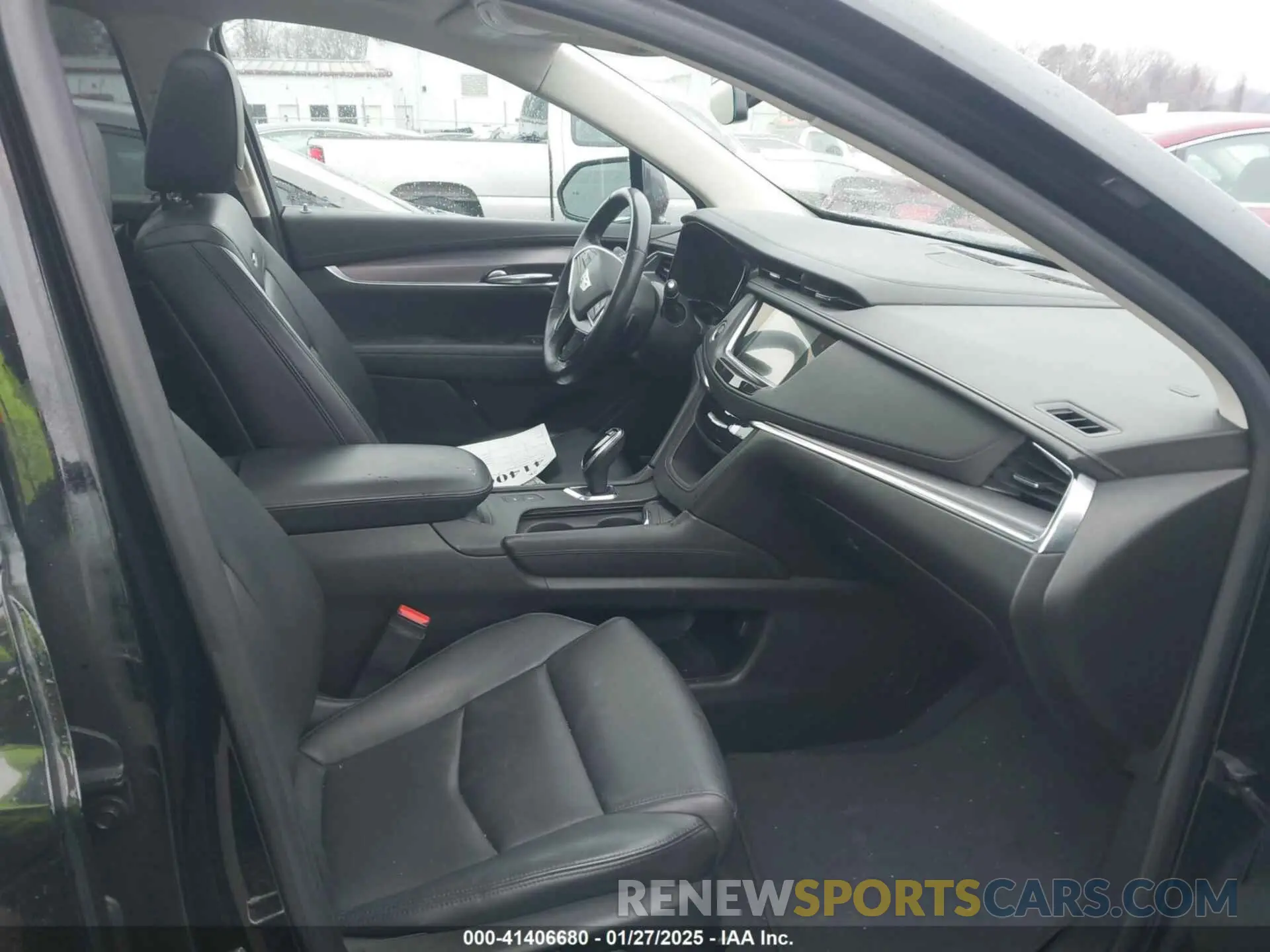 5 Photograph of a damaged car 1GYKNERS6KZ155740 CADILLAC XT5 2019