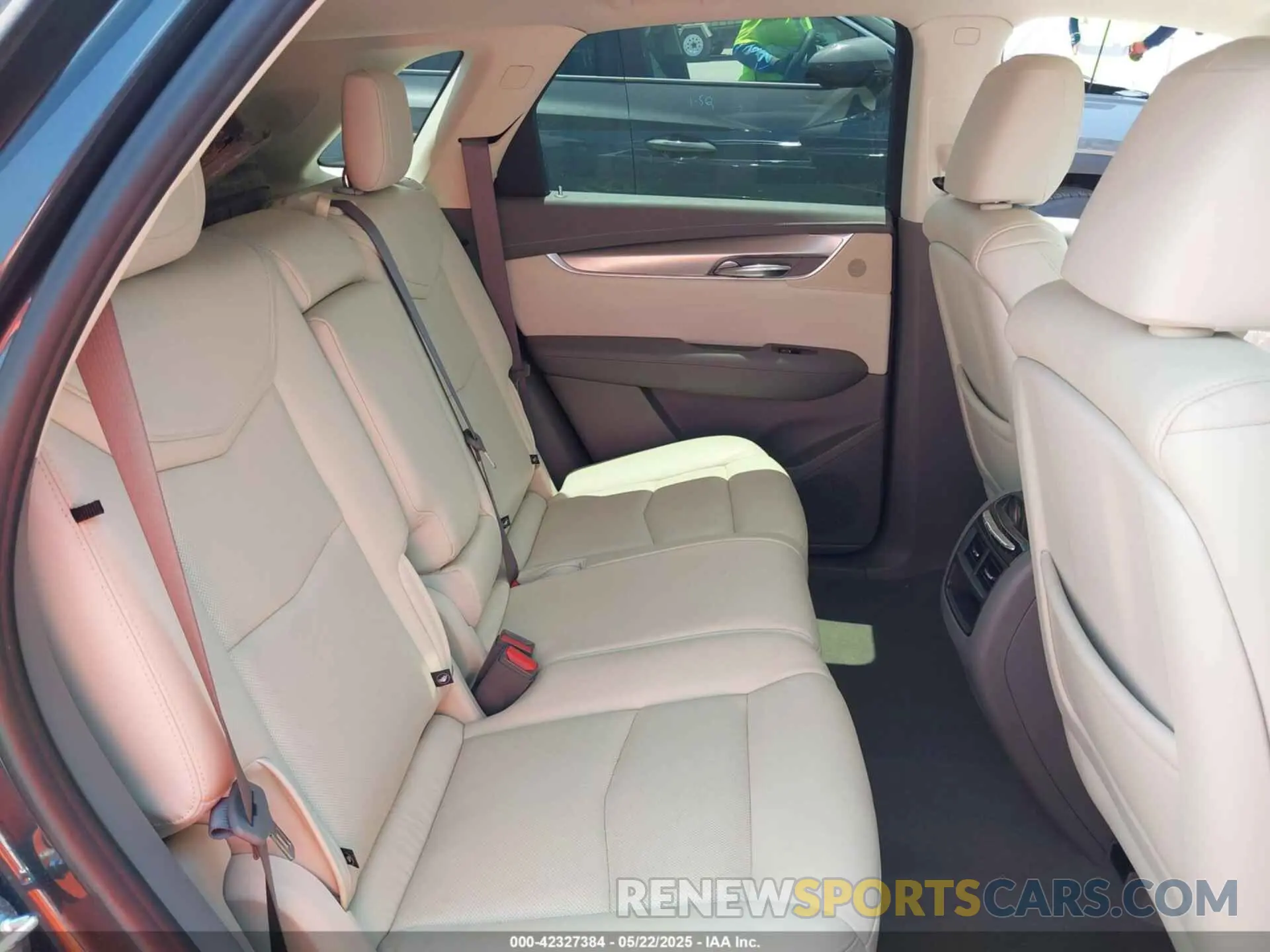 8 Photograph of a damaged car 1GYKNERS7KZ210289 CADILLAC XT5 2019
