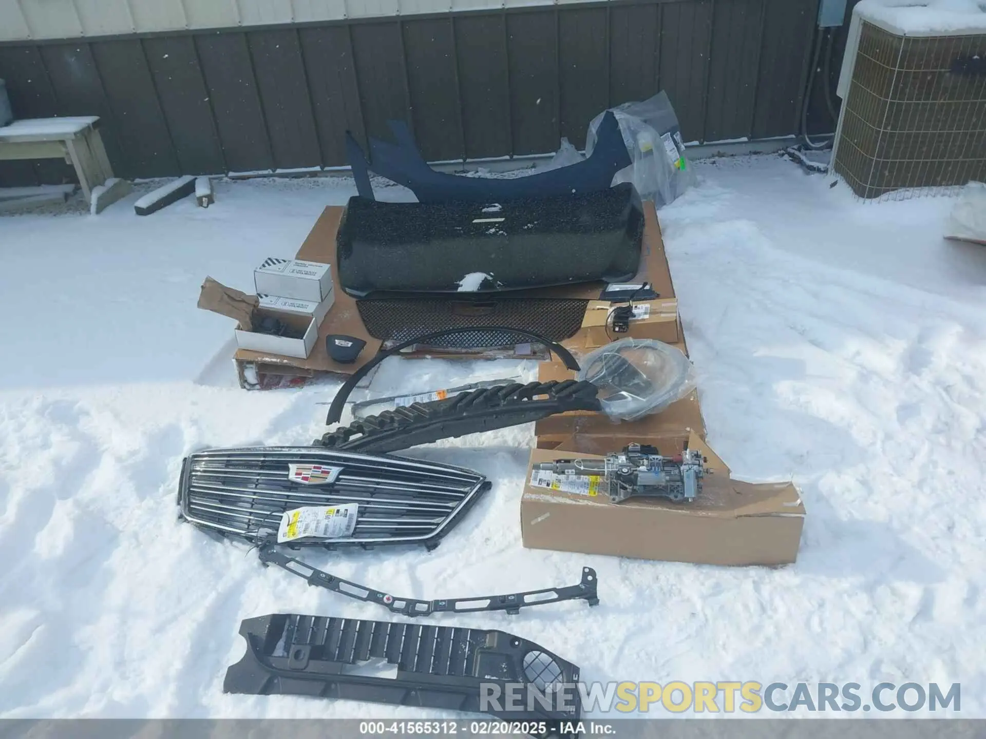 12 Photograph of a damaged car 1GYKNERS7KZ234124 CADILLAC XT5 2019