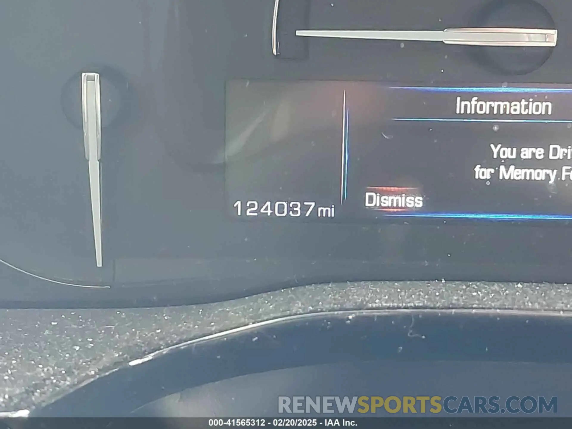 16 Photograph of a damaged car 1GYKNERS7KZ234124 CADILLAC XT5 2019