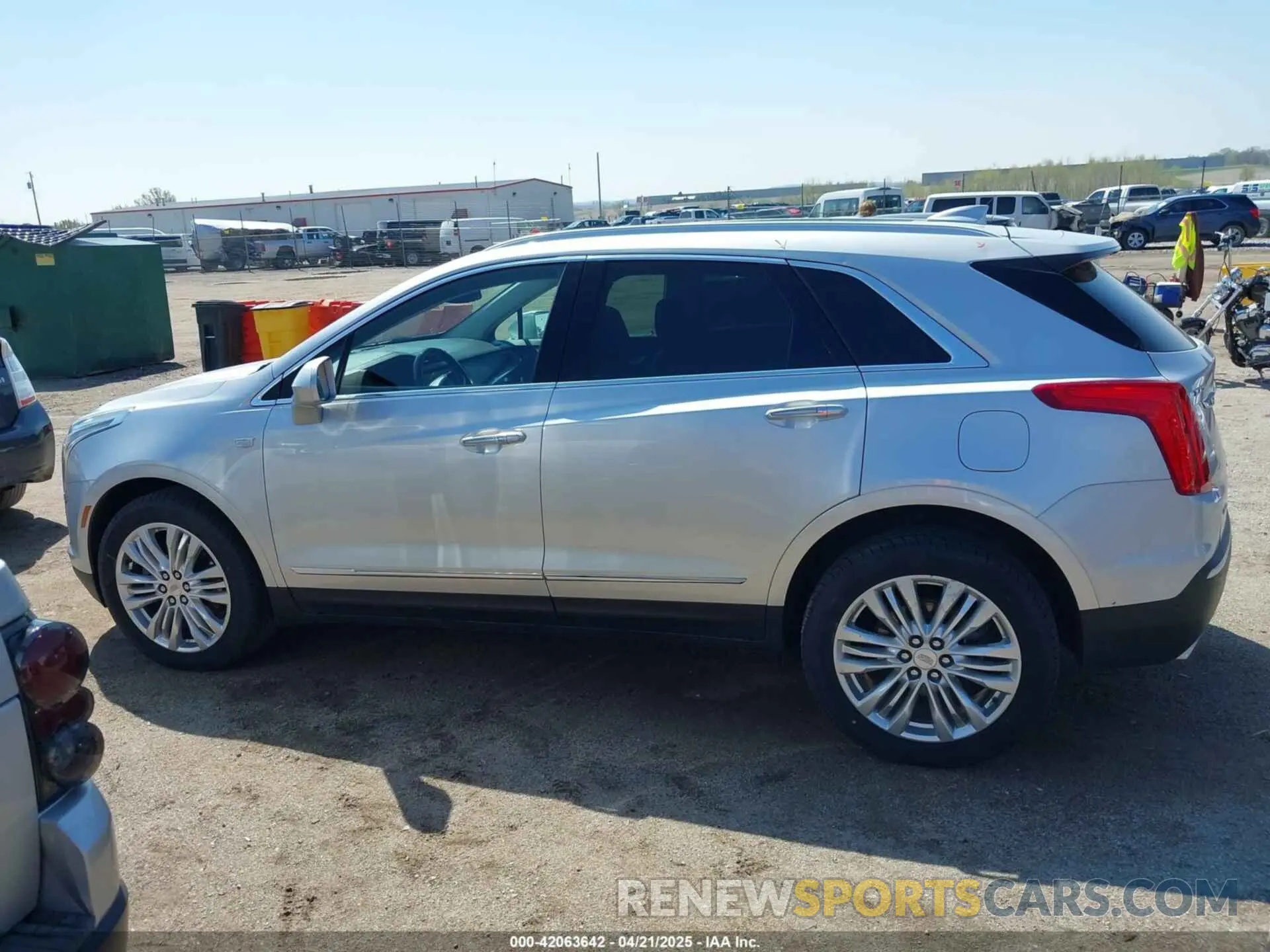 14 Photograph of a damaged car 1GYKNFRS1KZ125549 CADILLAC XT5 2019