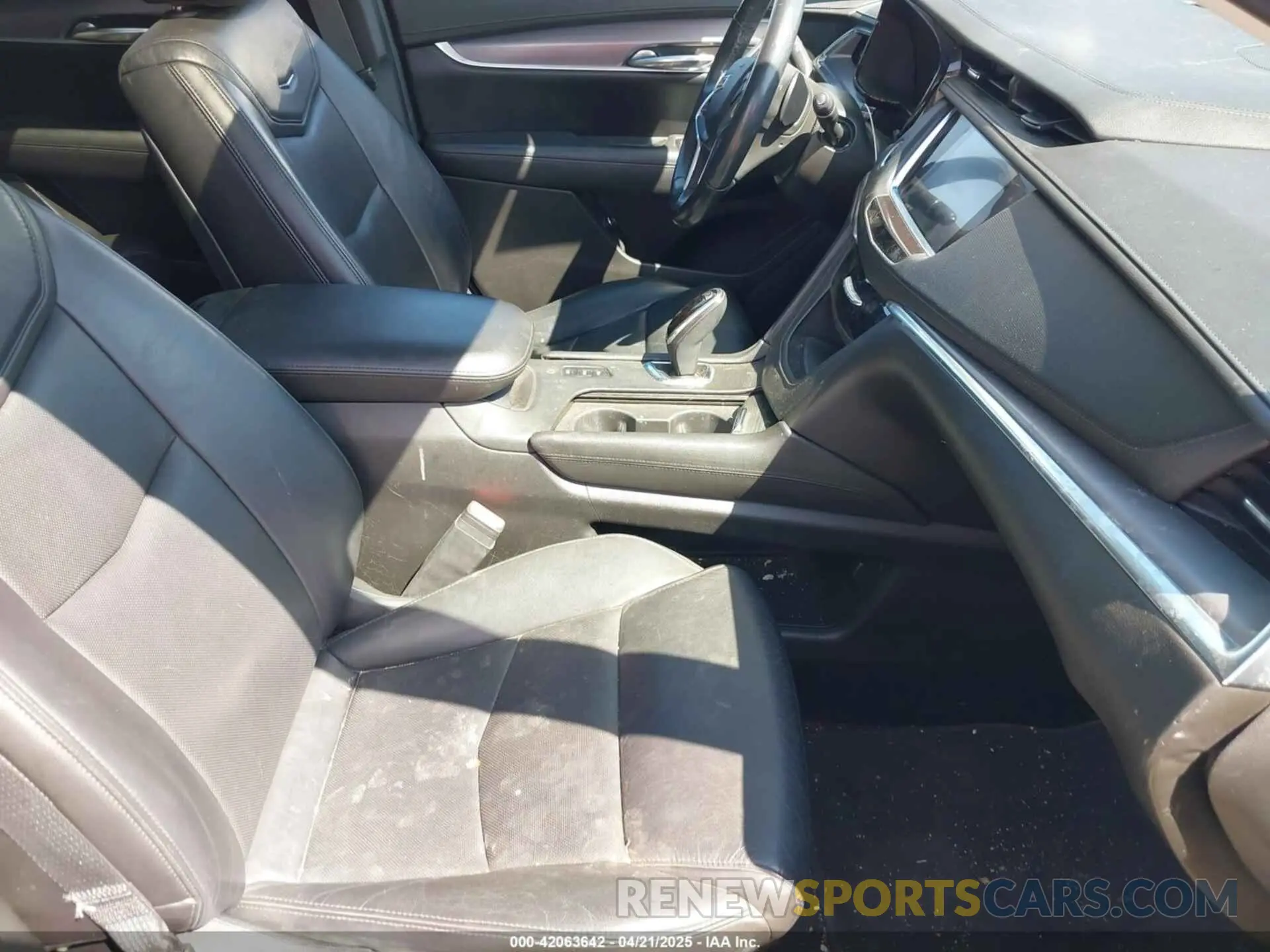 5 Photograph of a damaged car 1GYKNFRS1KZ125549 CADILLAC XT5 2019