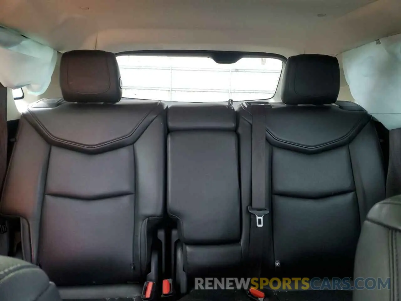 10 Photograph of a damaged car 1GYKNFRS3KZ263271 CADILLAC XT5 2019