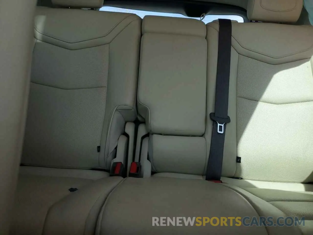 10 Photograph of a damaged car 1GYKNFRS6KZ172768 CADILLAC XT5 2019