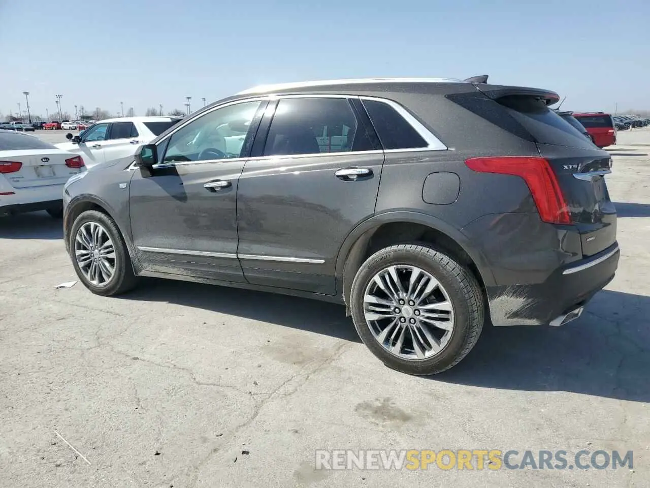 2 Photograph of a damaged car 1GYKNFRS6KZ172768 CADILLAC XT5 2019