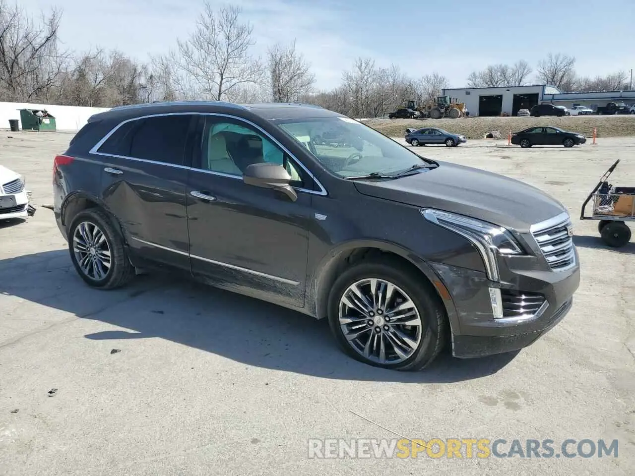 4 Photograph of a damaged car 1GYKNFRS6KZ172768 CADILLAC XT5 2019