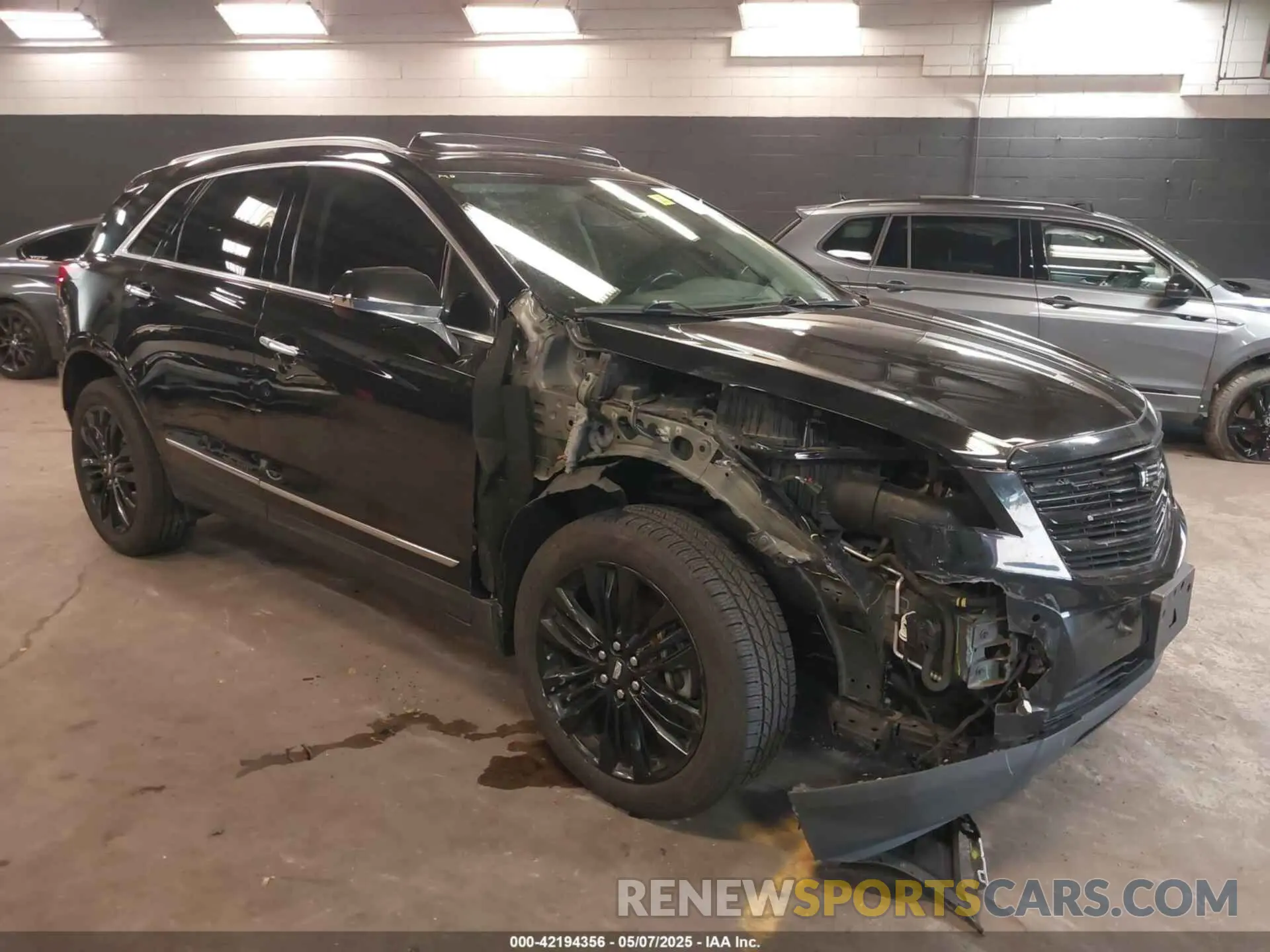 1 Photograph of a damaged car 1GYKNFRS9KZ133544 CADILLAC XT5 2019