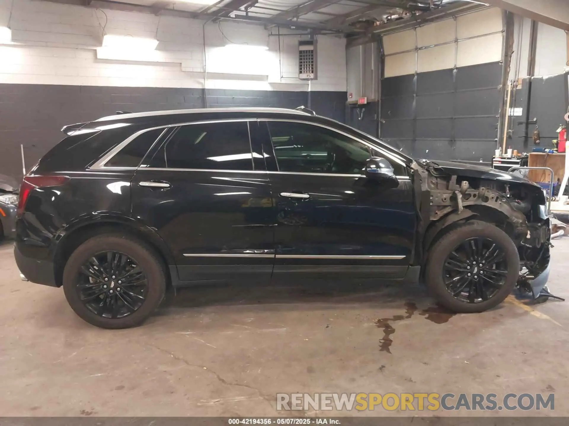 14 Photograph of a damaged car 1GYKNFRS9KZ133544 CADILLAC XT5 2019