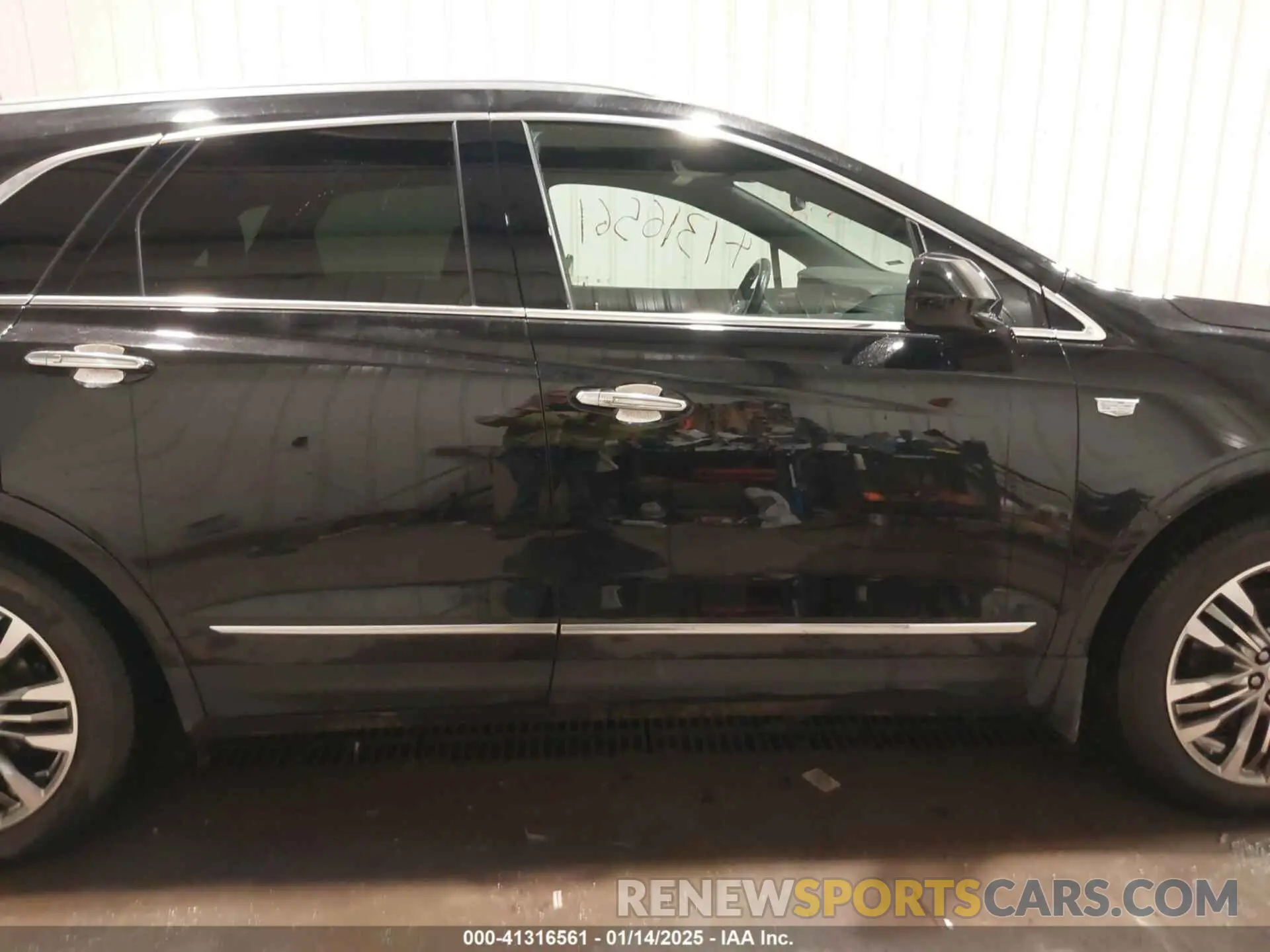 14 Photograph of a damaged car 1GYKNFRSXKZ189590 CADILLAC XT5 2019