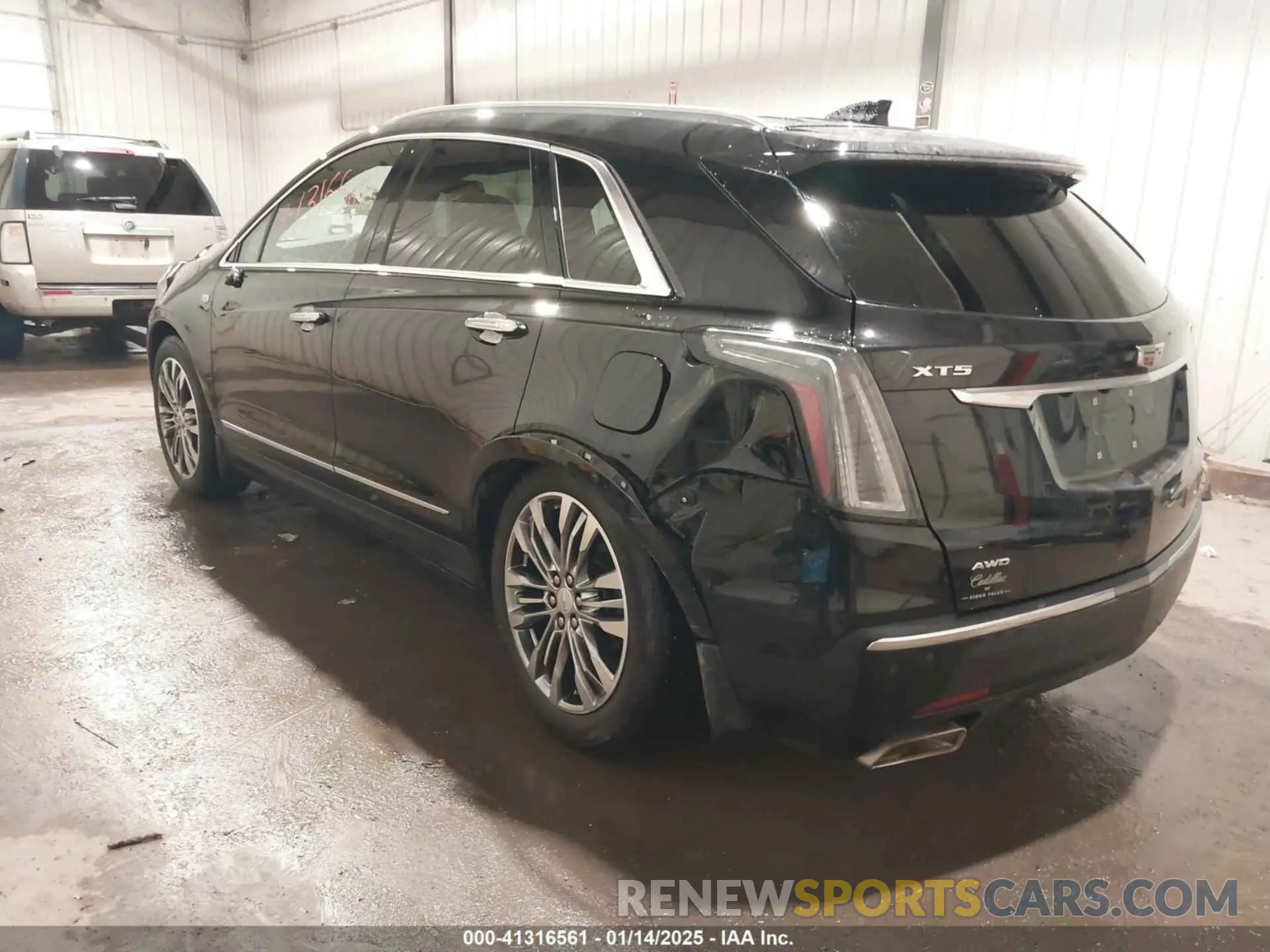 3 Photograph of a damaged car 1GYKNFRSXKZ189590 CADILLAC XT5 2019