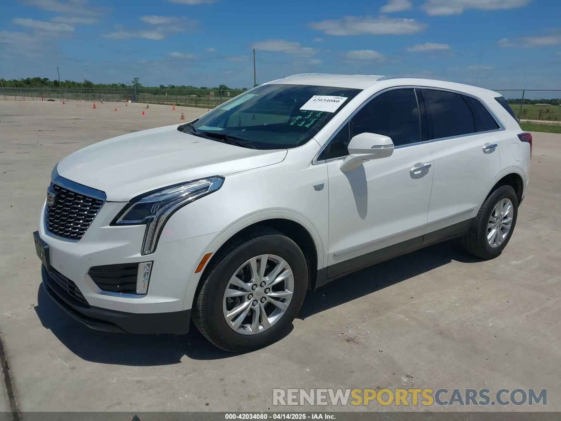 2 Photograph of a damaged car 1GYKNAR40LZ229391 CADILLAC XT5 2020