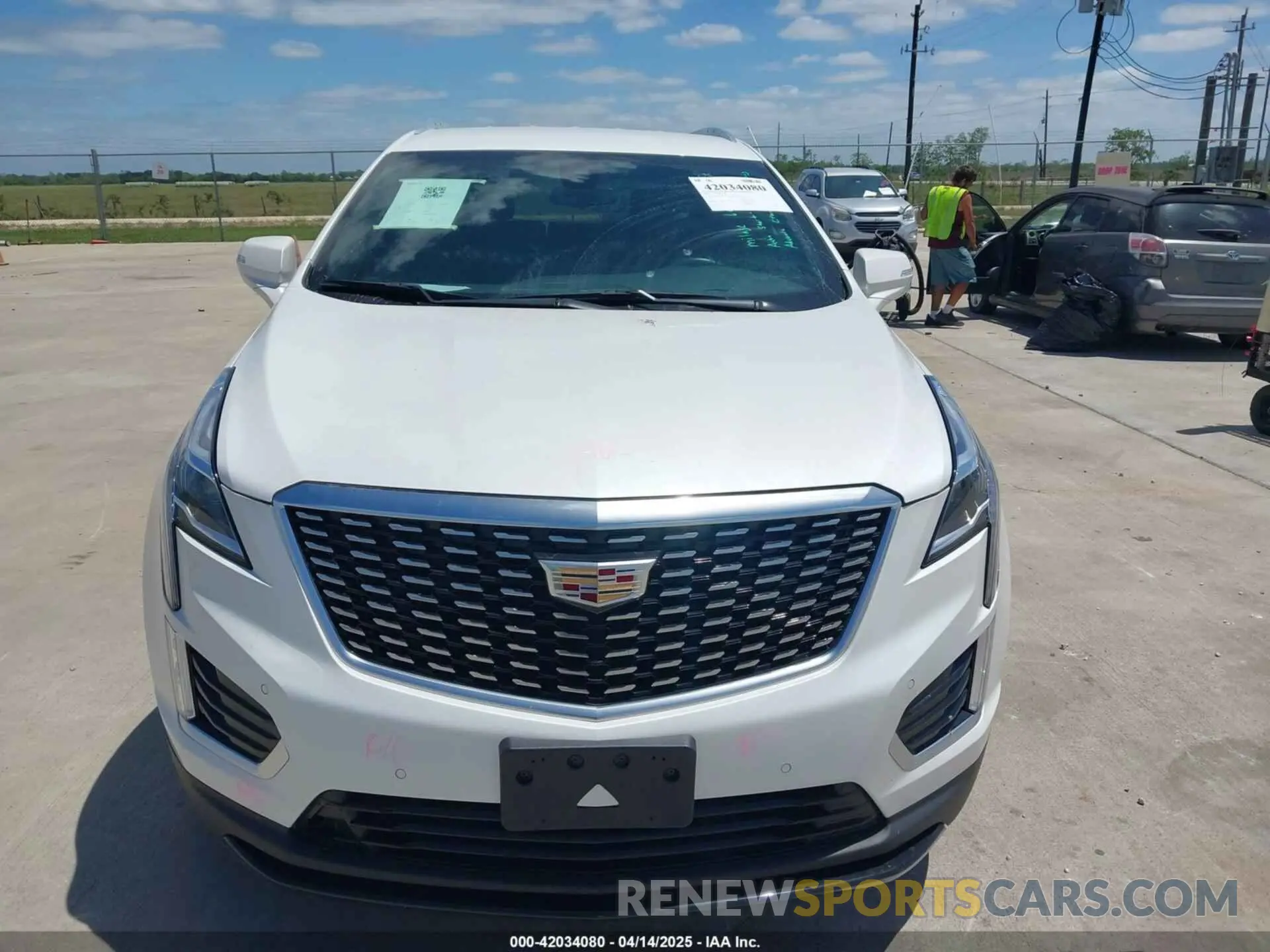 6 Photograph of a damaged car 1GYKNAR40LZ229391 CADILLAC XT5 2020