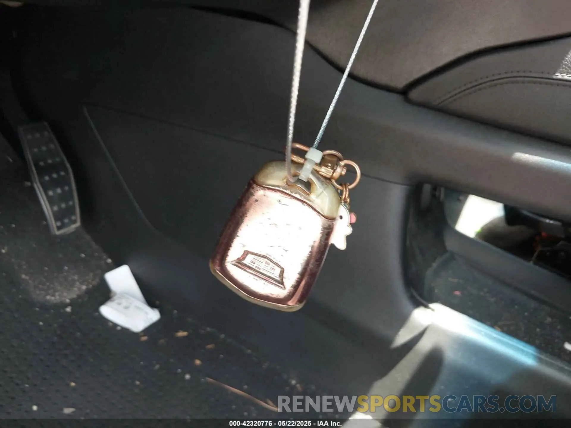 11 Photograph of a damaged car 1GYKNAR44LZ213453 CADILLAC XT5 2020