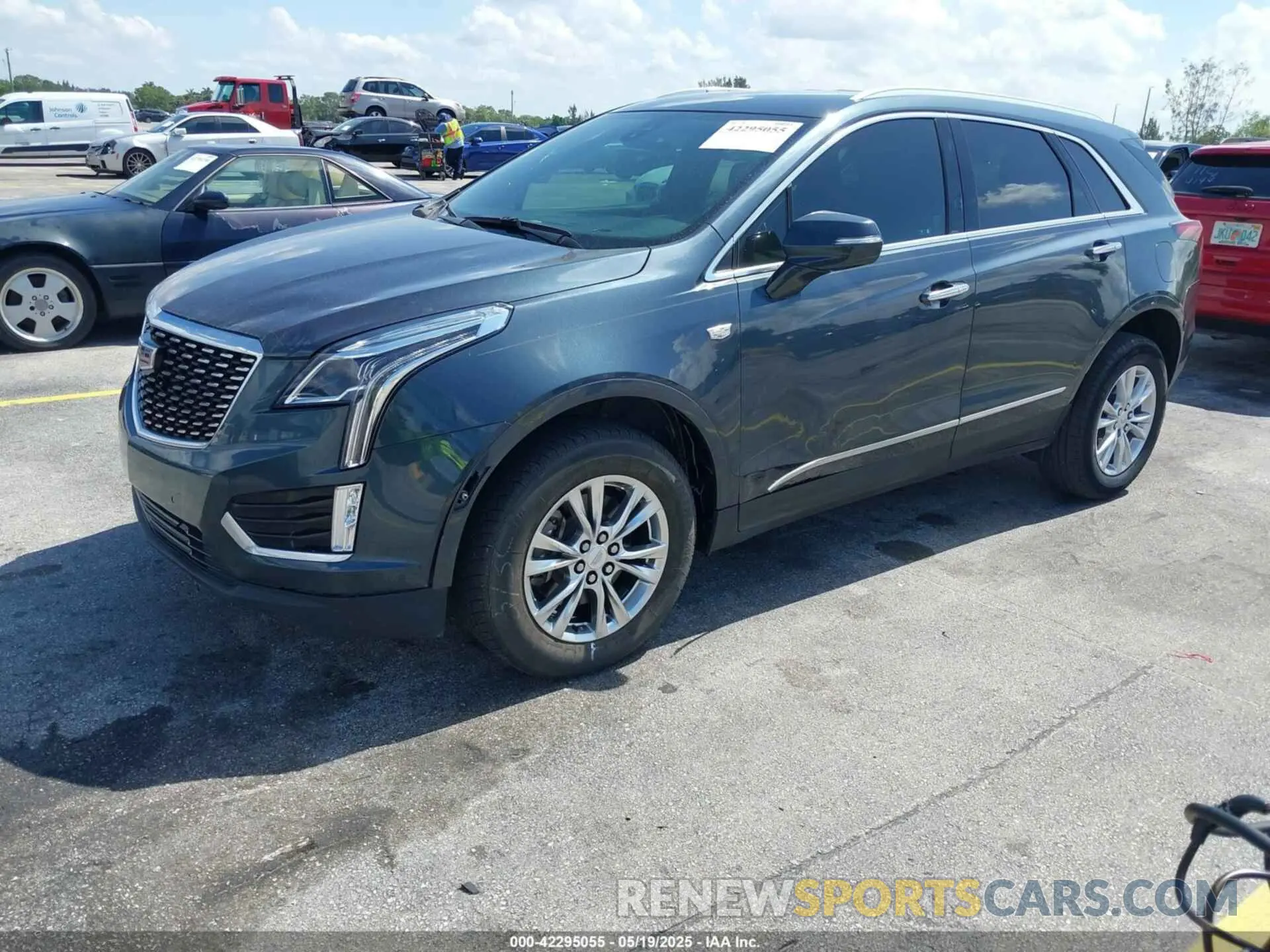 2 Photograph of a damaged car 1GYKNAR45LZ224459 CADILLAC XT5 2020