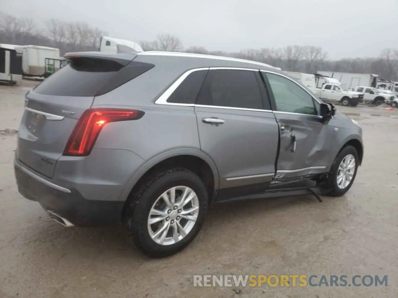 3 Photograph of a damaged car 1GYKNBR43LZ231674 CADILLAC XT5 2020