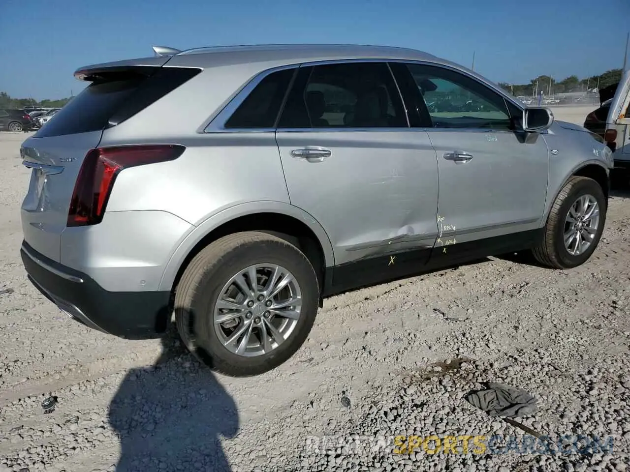 3 Photograph of a damaged car 1GYKNCR42LZ193456 CADILLAC XT5 2020