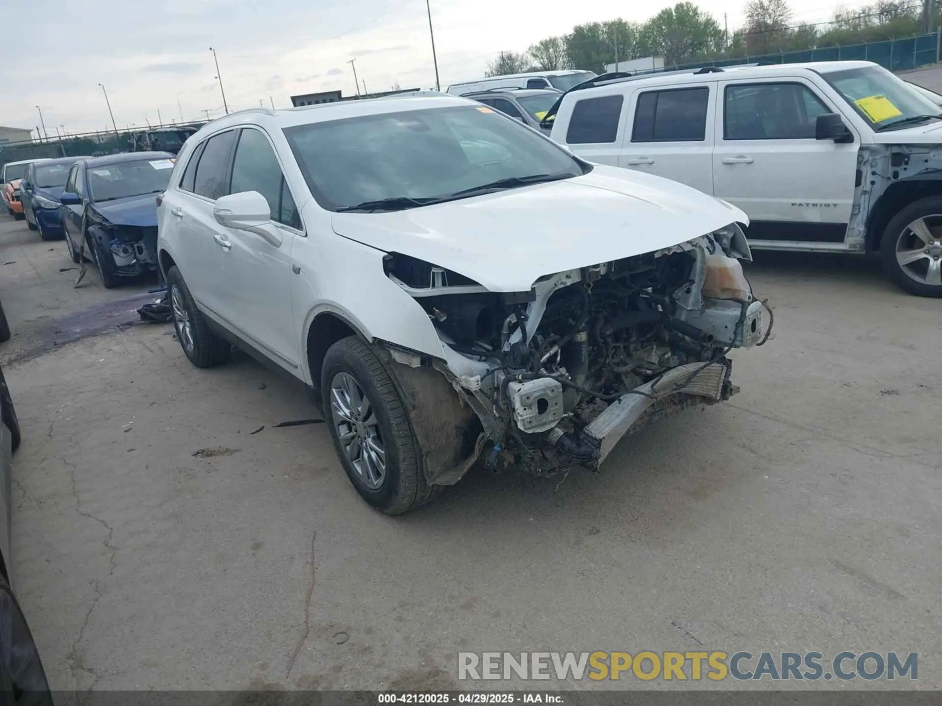 1 Photograph of a damaged car 1GYKNCR49LZ239803 CADILLAC XT5 2020
