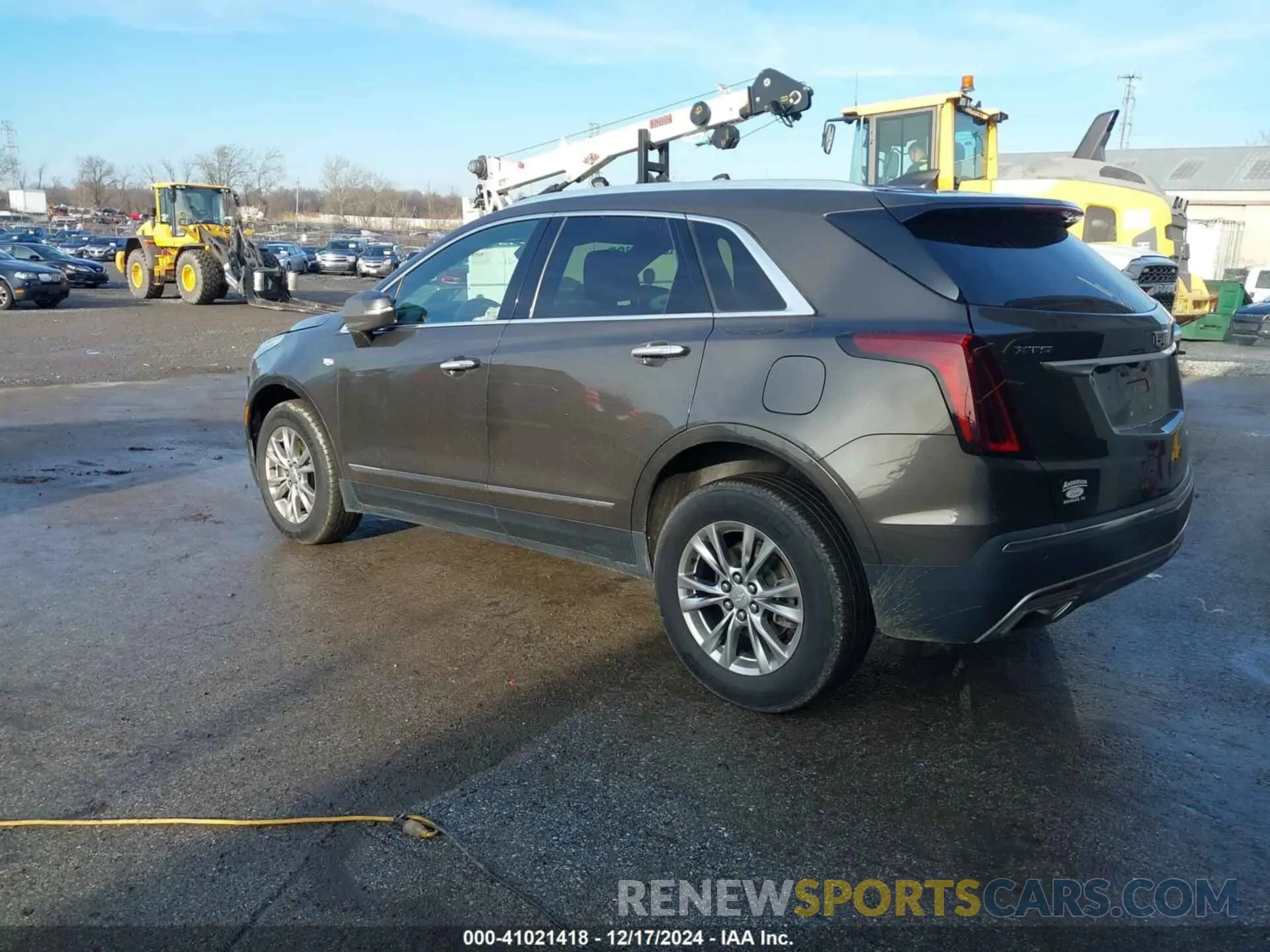 3 Photograph of a damaged car 1GYKNCRS0LZ122920 CADILLAC XT5 2020