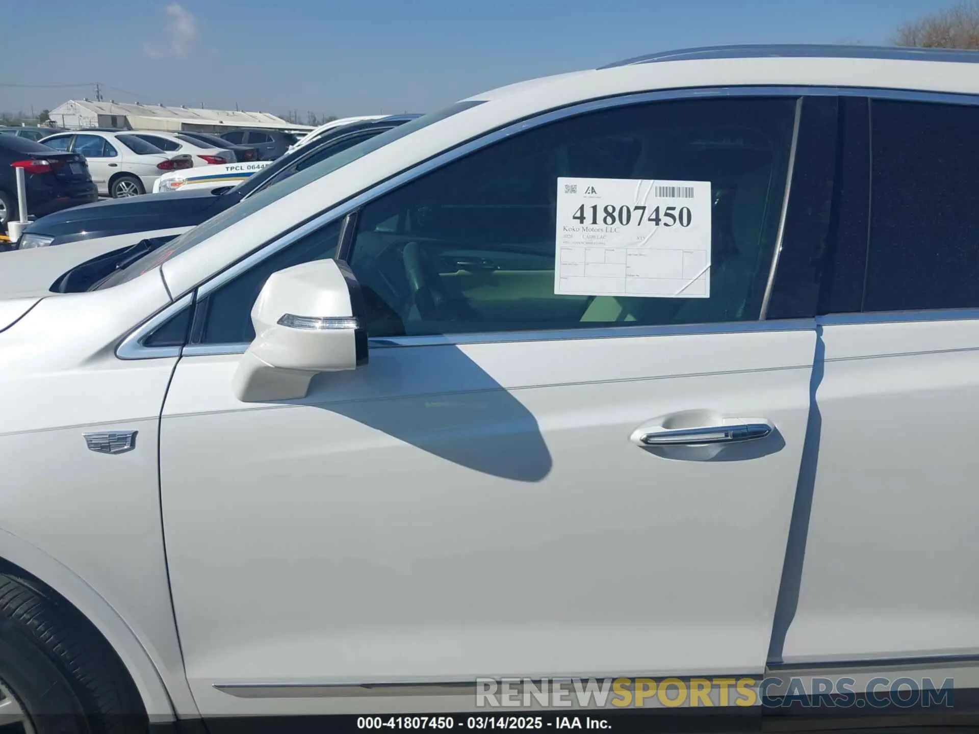 14 Photograph of a damaged car 1GYKNCRS1LZ110761 CADILLAC XT5 2020